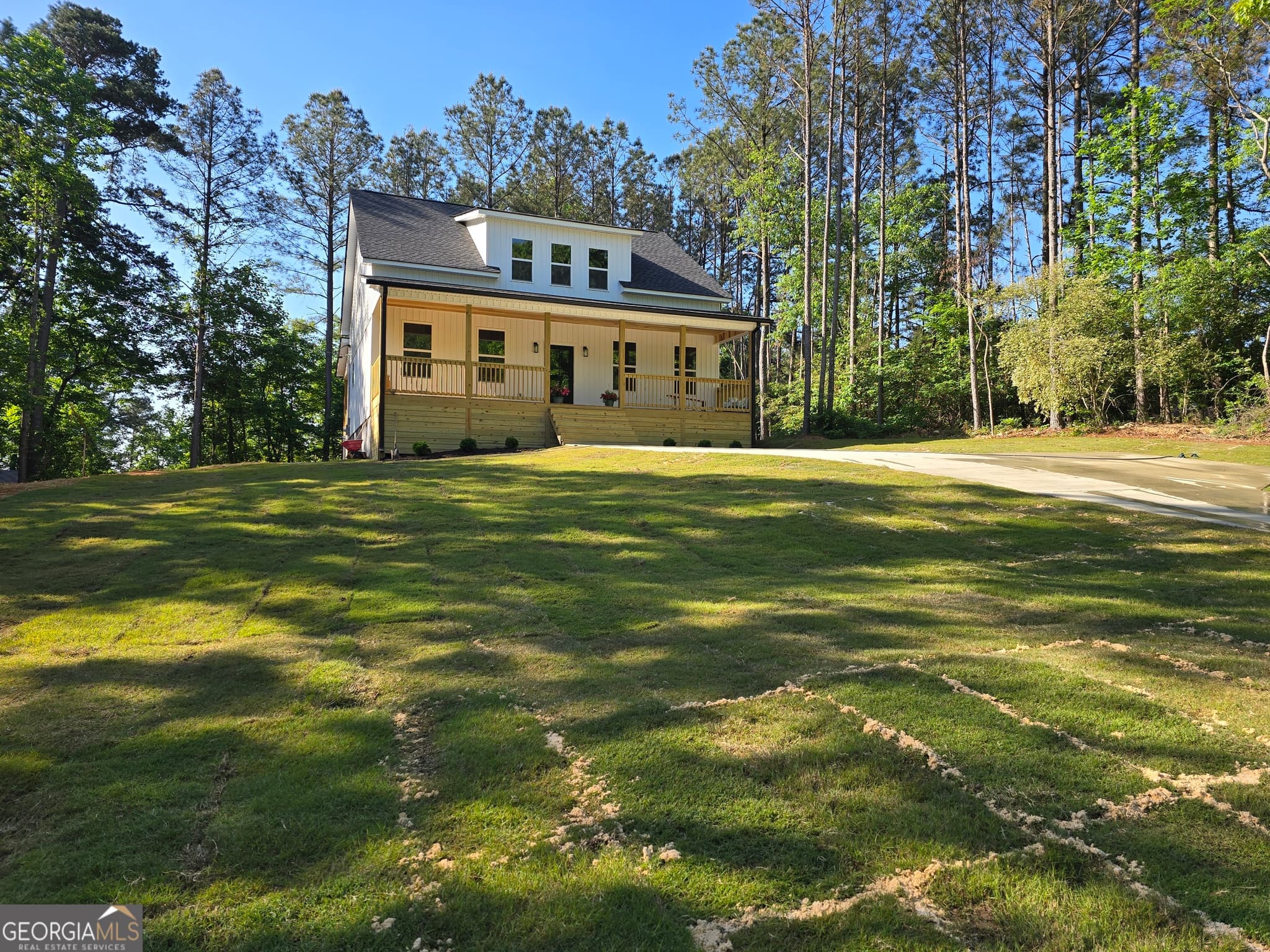 3 bedroom, 3.5 bathroom, 2,060 sq ft single family residence for sale at 67 Buice Lane, Summerville, GA 30747 — photo 1 of 22