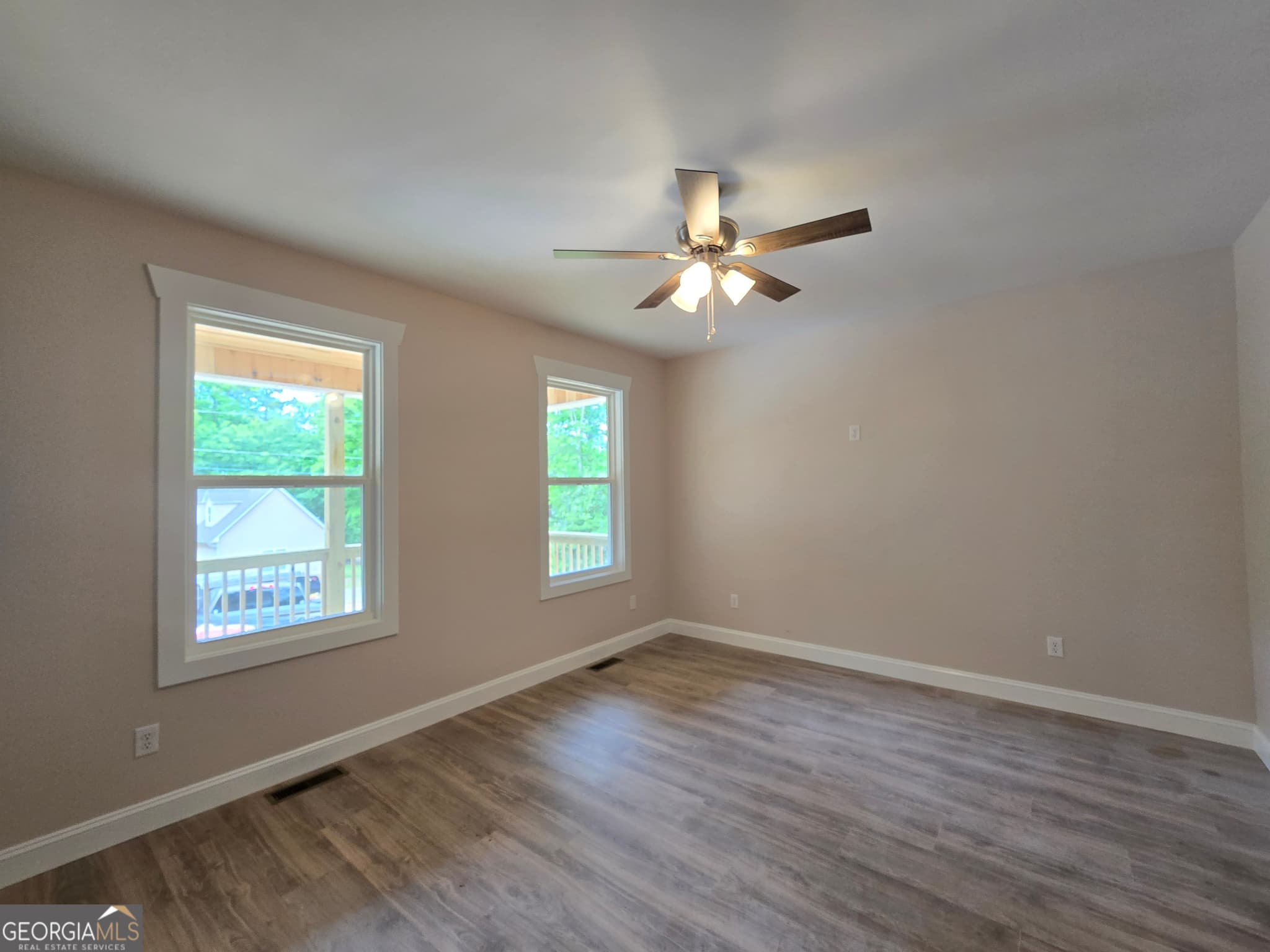 3 bedroom, 3.5 bathroom, 2,060 sq ft single family residence for sale at 67 Buice Lane, Summerville, GA 30747 — photo 5
