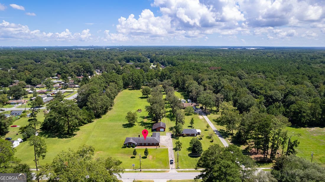 3 bedroom, 3 bathroom, 1,685 sq ft single family residence for sale at 1324 S Rogers Street, Pooler, GA 31322 — photo 2