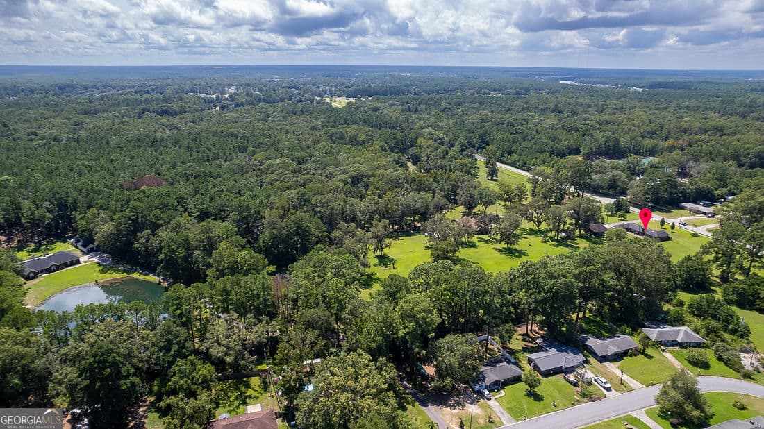 3 bedroom, 3 bathroom, 1,685 sq ft single family residence for sale at 1324 S Rogers Street, Pooler, GA 31322 — photo 5