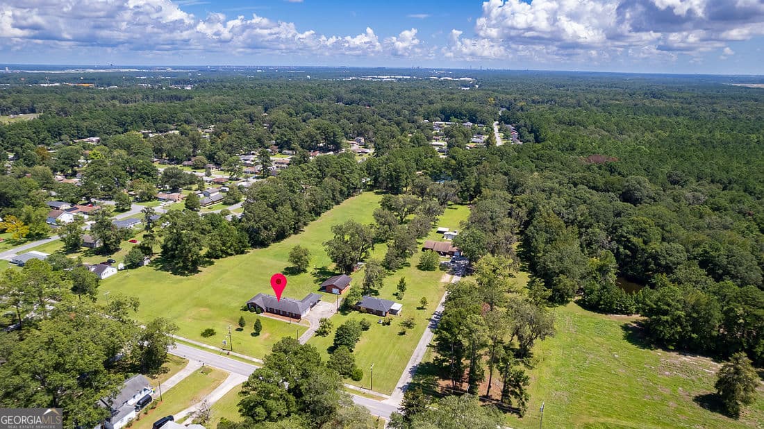 3 bedroom, 3 bathroom, 1,685 sq ft single family residence for sale at 1324 S Rogers Street, Pooler, GA 31322 — photo 4