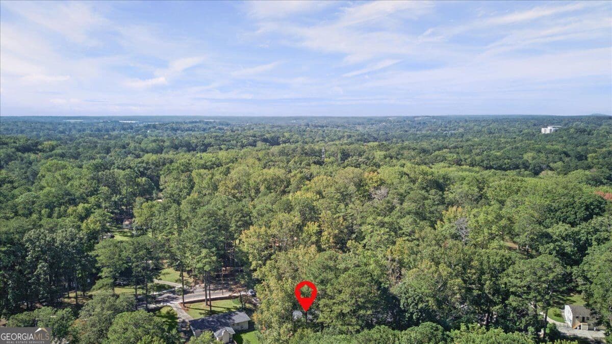 3 bedroom, 2 bathroom, 1,797 sq ft single family residence for sale at 2751 Ben Hill Road, Atlanta, GA 30344 — photo 6