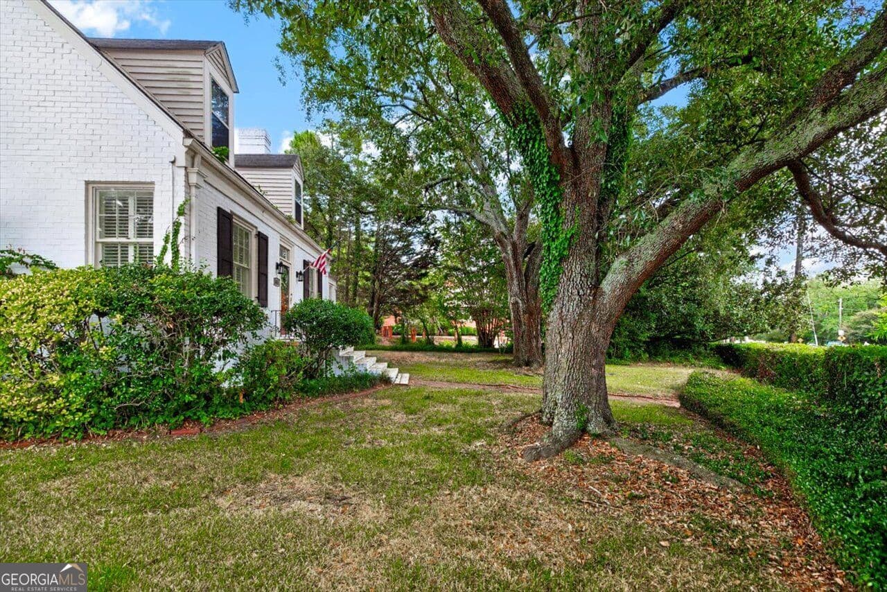 3 bedroom, 2 bathroom, 1,944 sq ft single family residence for sale at 3405 Ridge Avenue, Macon, GA 31204 — photo 10