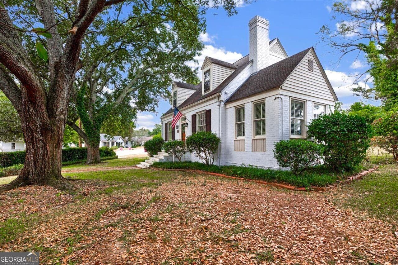 3 bedroom, 2 bathroom, 1,944 sq ft single family residence for sale at 3405 Ridge Avenue, Macon, GA 31204 — photo 8