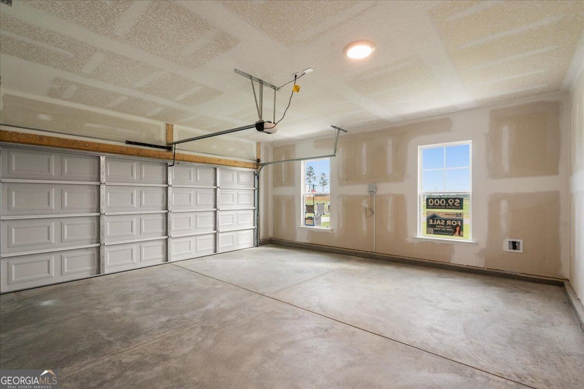 4 bedroom, 2 bathroom, 1,909 sq ft single family residence for sale at 325 Livingston Bend, Statesboro, GA 30461 — photo 9