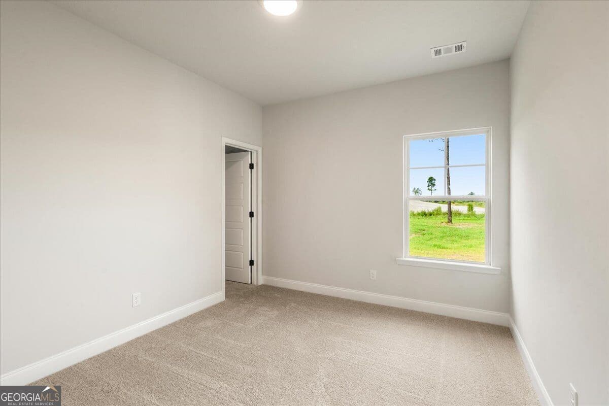 4 bedroom, 2 bathroom, 1,909 sq ft single family residence for sale at 325 Livingston Bend, Statesboro, GA 30461 — photo 10