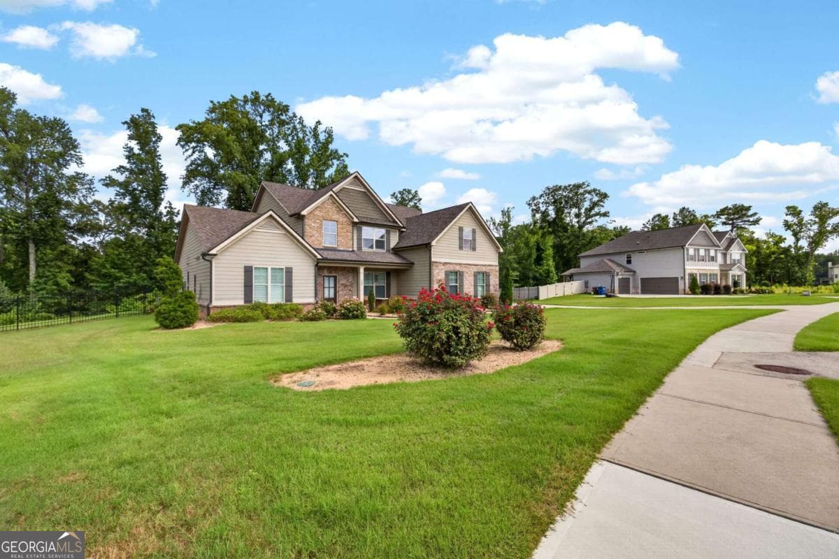5 bedroom, 3.5 bathroom, 3,810 sq ft single family residence for sale at 208 Seth Terrace, Mcdonough, GA 30252 — photo 2