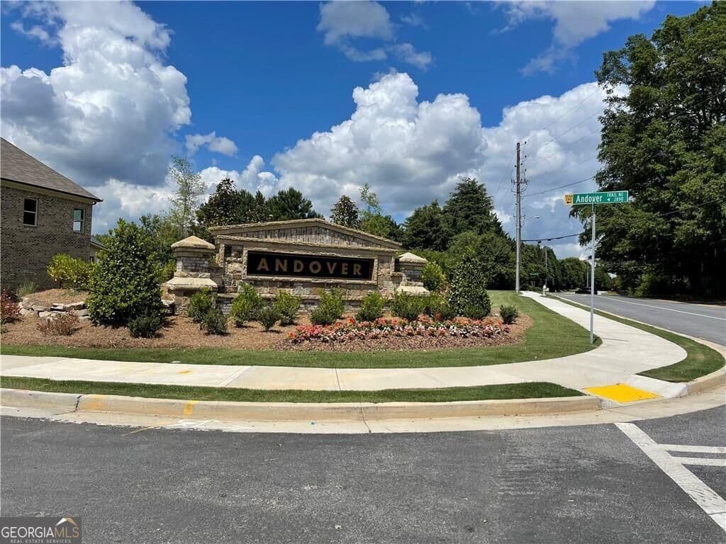 4 bedroom, 2.5 bathroom single family residence for rent at 3045 Andover Trail, Buford, GA 30519 for $2,900 a month — photo 4