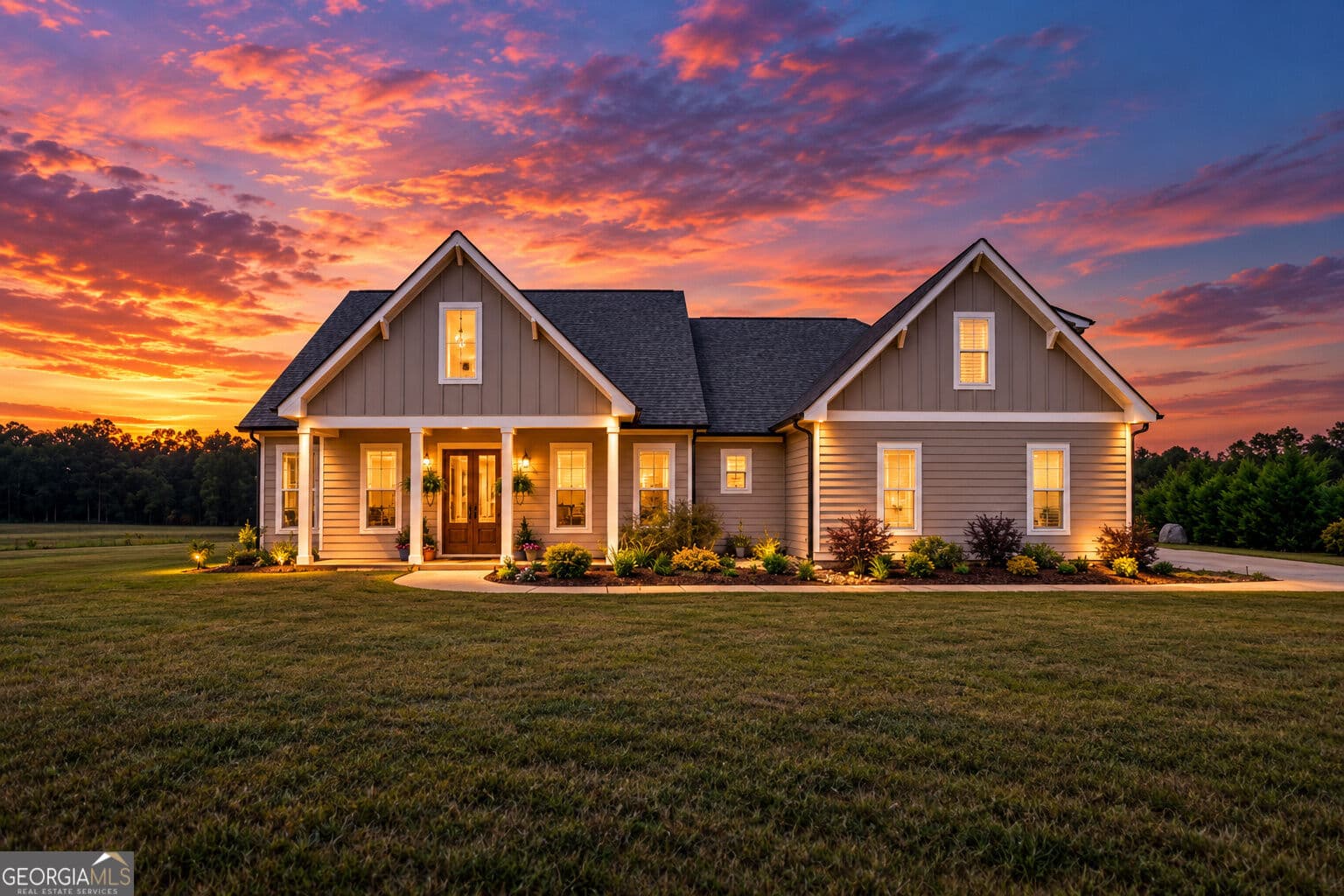 4 bedroom, 3 bathroom, 2,447 sq ft single family residence for sale at 3861 Brownwood Road, Madison, GA 30650 — photo 2
