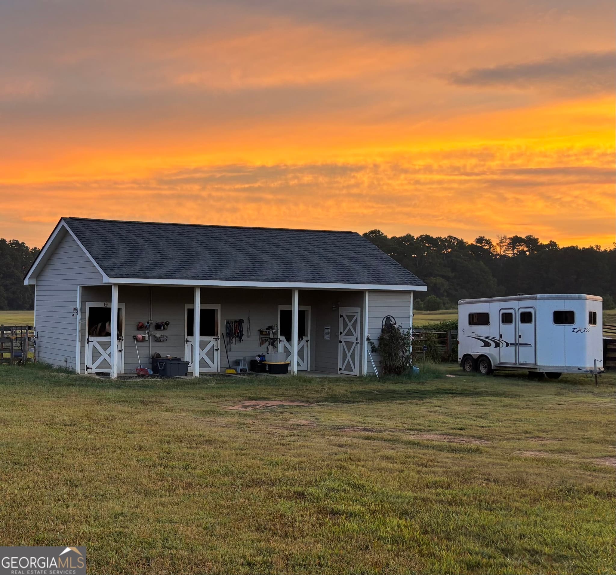 4 bedroom, 3 bathroom, 2,447 sq ft single family residence for sale at 3861 Brownwood Road, Madison, GA 30650 — photo 4