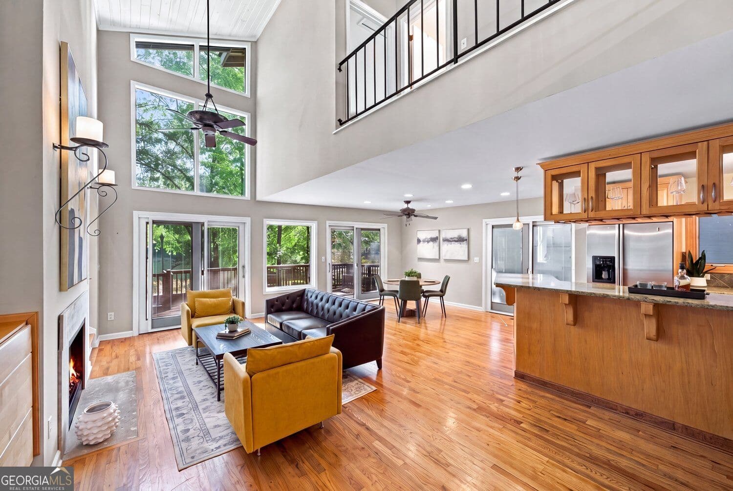 4 bedroom, 2.5 bathroom, 2,937 sq ft townhouse for sale at 195 Southwind Circle, Roswell, GA 30076 — photo 7