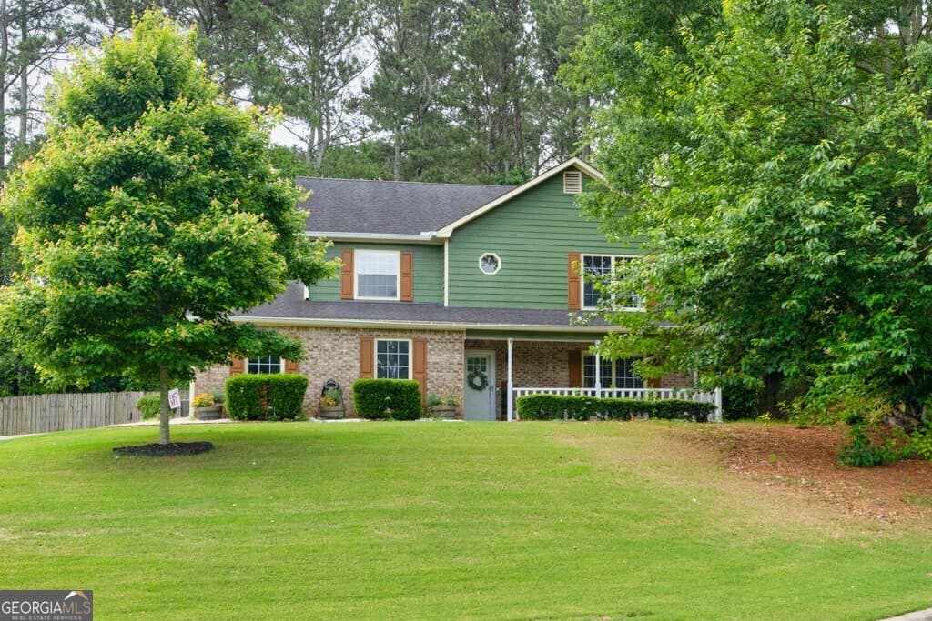 3 bedroom, 2.5 bathroom, 2,248 sq ft single family residence sold at 3987 Ivory Gables Place, Buford, GA 30519