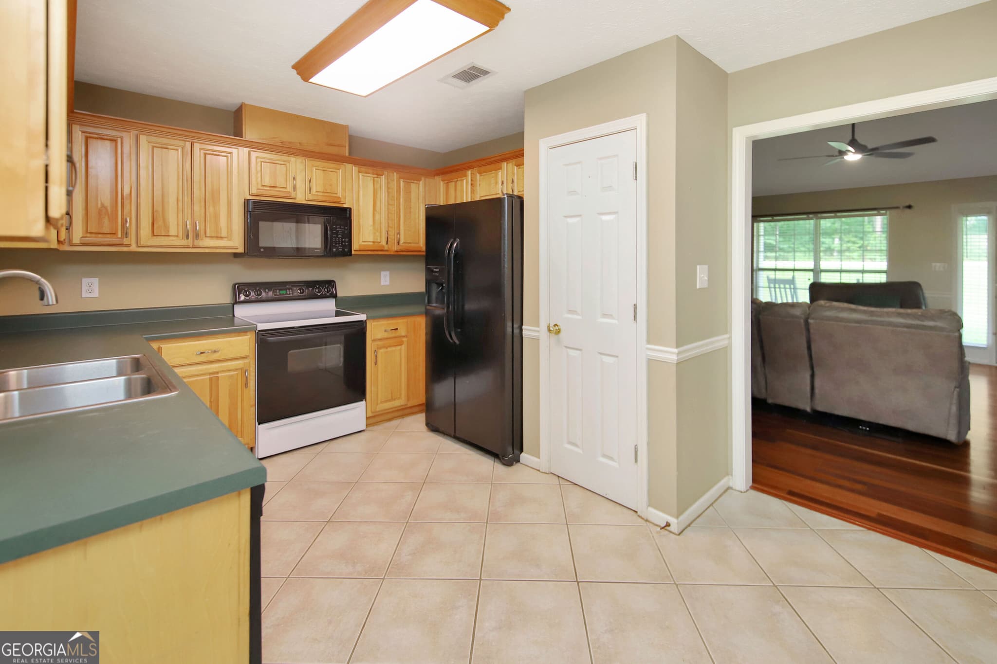 4 bedroom, 2 bathroom, 1,922 sq ft single family residence for sale at 1308 63rd Avenue, Lanett, AL 36863 — photo 7