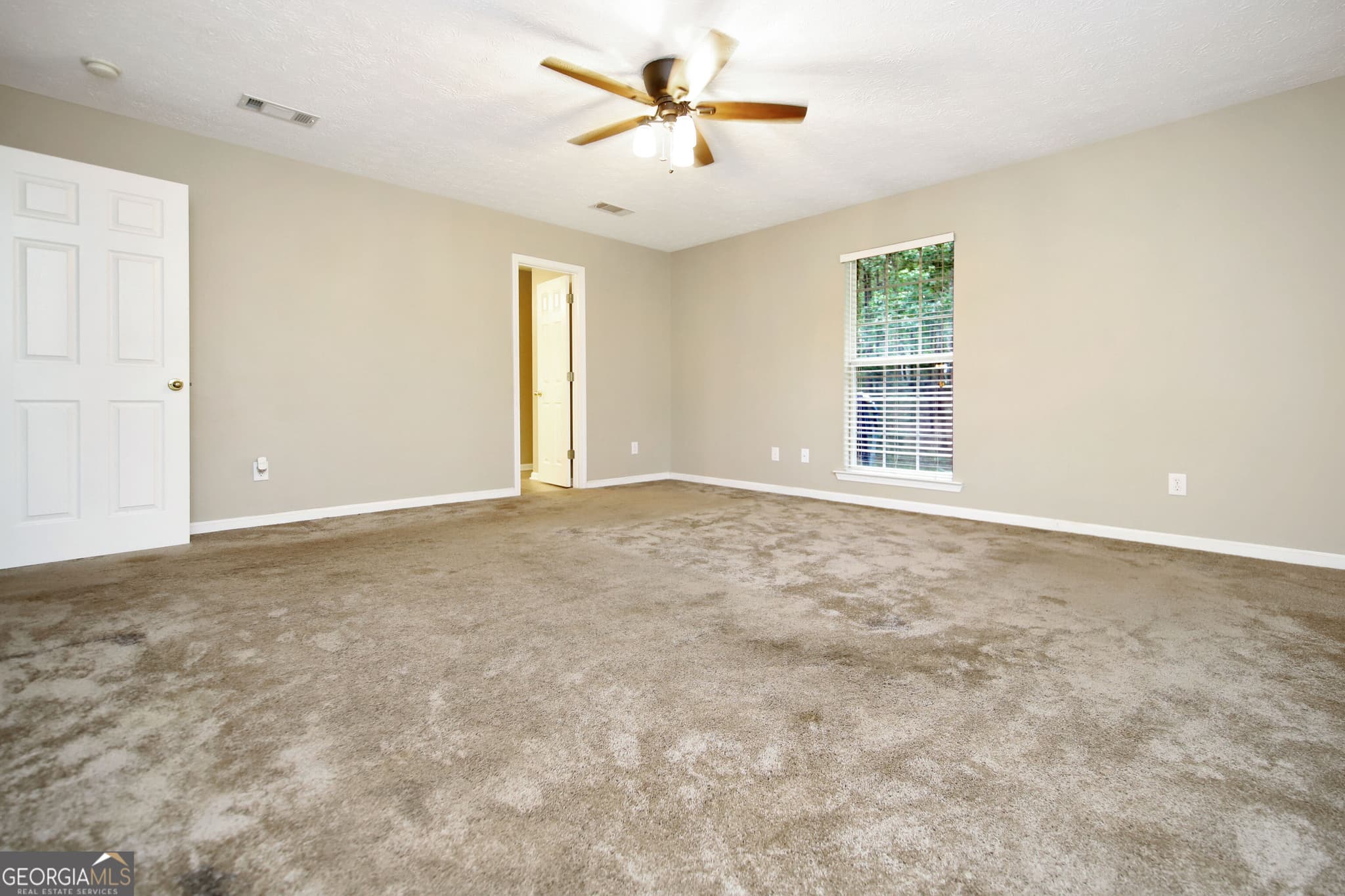 4 bedroom, 2 bathroom, 1,922 sq ft single family residence for sale at 1308 63rd Avenue, Lanett, AL 36863 — photo 9