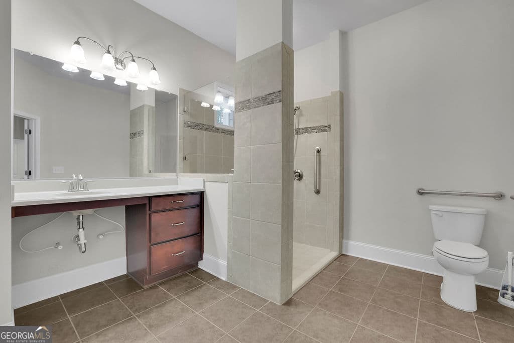 4 bedroom, 2.5 bathroom, 2,680 sq ft single family residence for sale at 519 Huntington Drive, Ball Ground, GA 30107 — photo 10