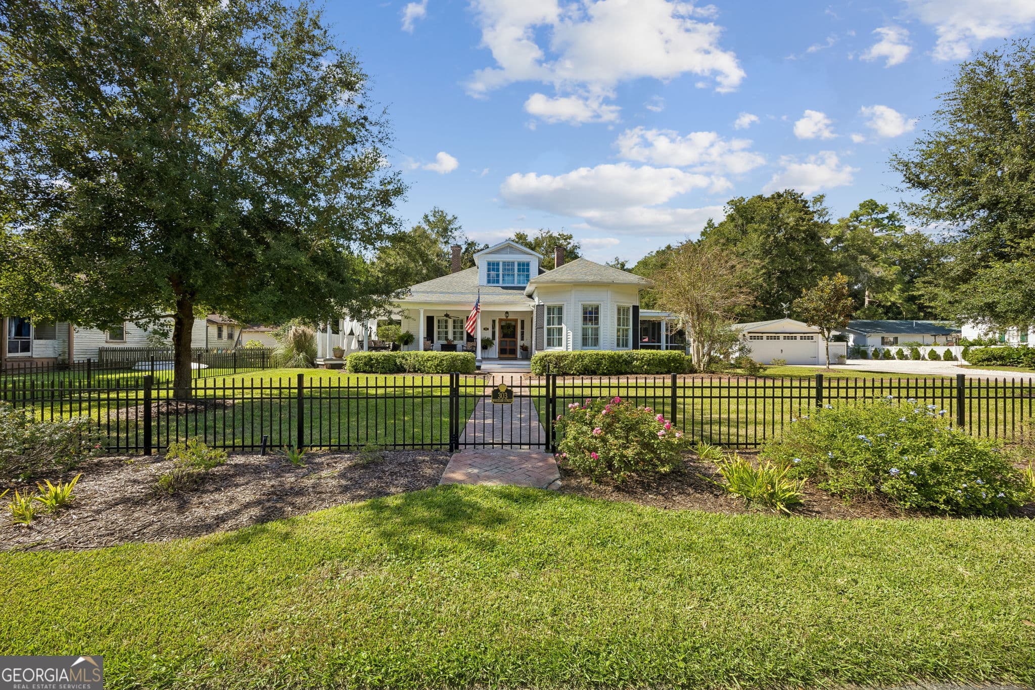 5 bedroom, 3 bathroom, 2,650 sq ft single family residence for sale at 303 Wheeler Street, Saint Marys, GA 31558