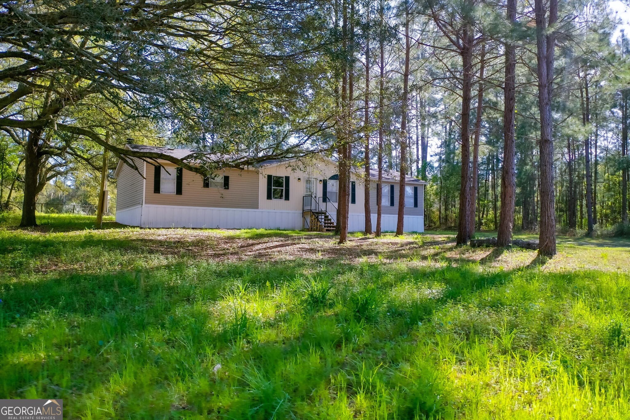 3 bedroom, 2 bathroom, 1,680 sq ft single family residence for sale at 3612 Fox Trail, Blackshear, GA 31516 — photo 4