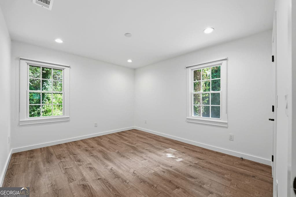 2 bedroom, 1 bathroom, 831 sq ft single family residence for sale at 1127 Delores Way, Forest Park, GA 30297 — photo 8