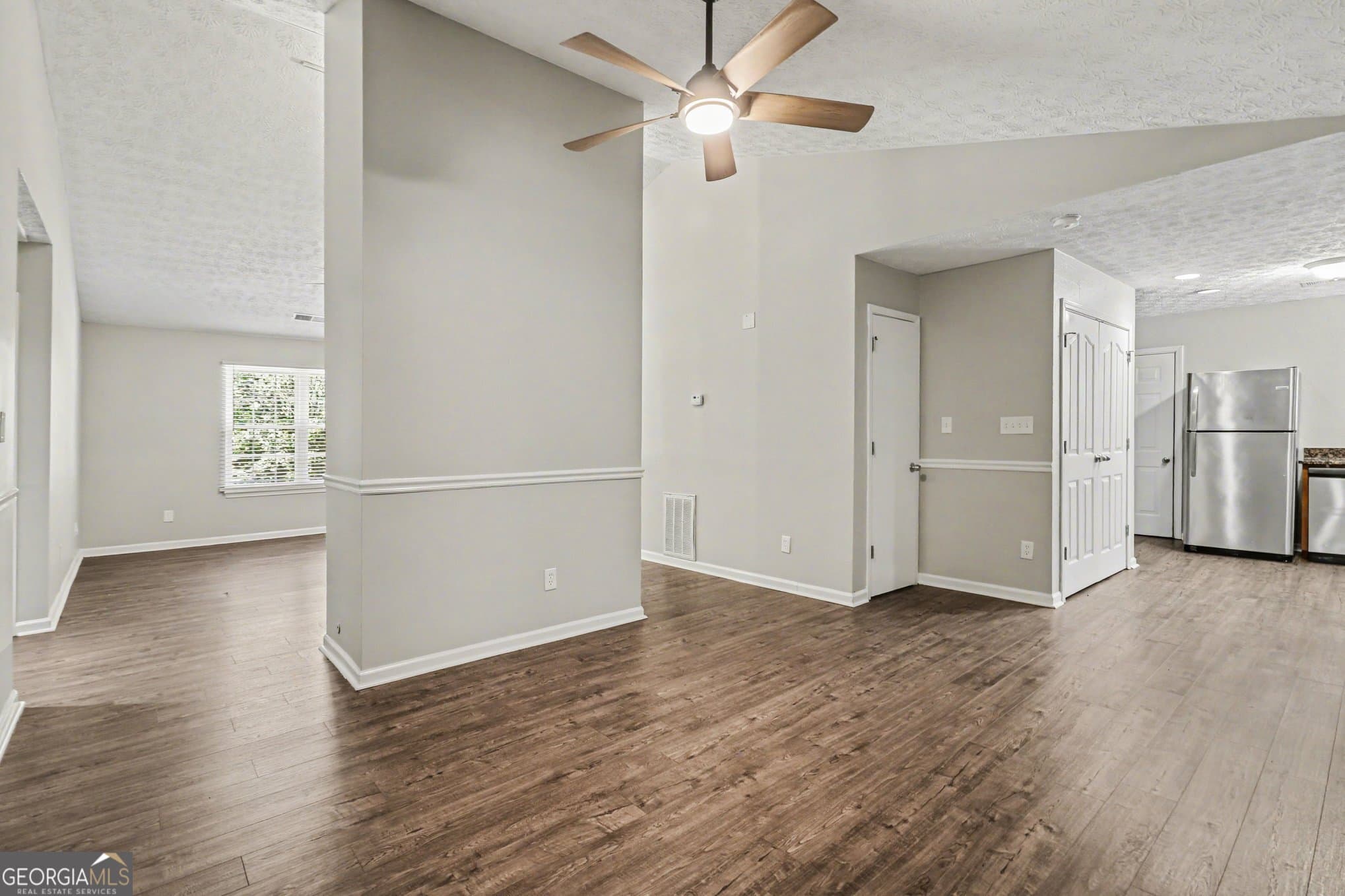 4 bedroom, 2 bathroom, 1,342 sq ft single family residence for sale at 627 Towngate Boulevard, Jonesboro, GA 30238 — photo 7