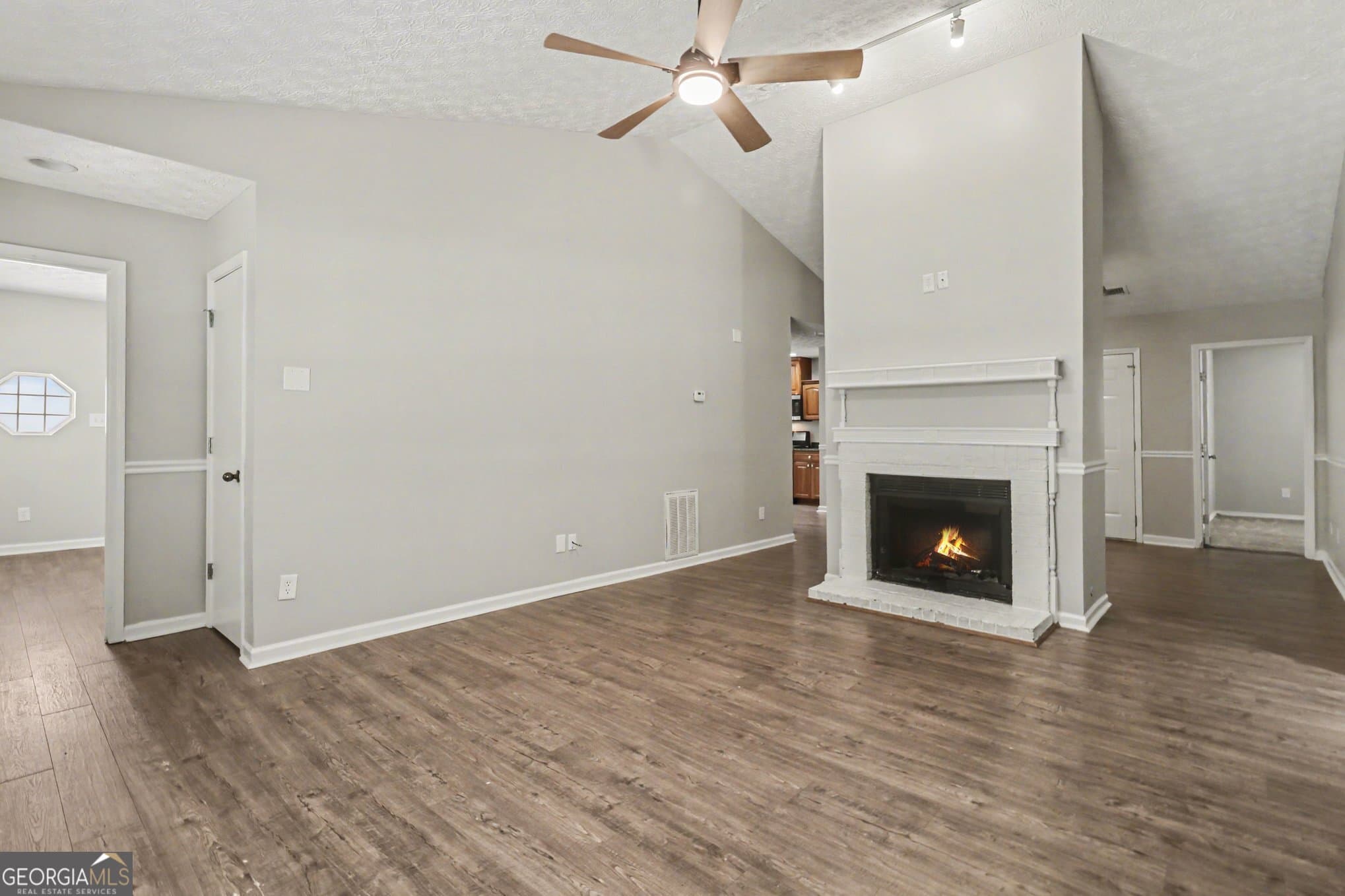 4 bedroom, 2 bathroom, 1,342 sq ft single family residence for sale at 627 Towngate Boulevard, Jonesboro, GA 30238 — photo 5