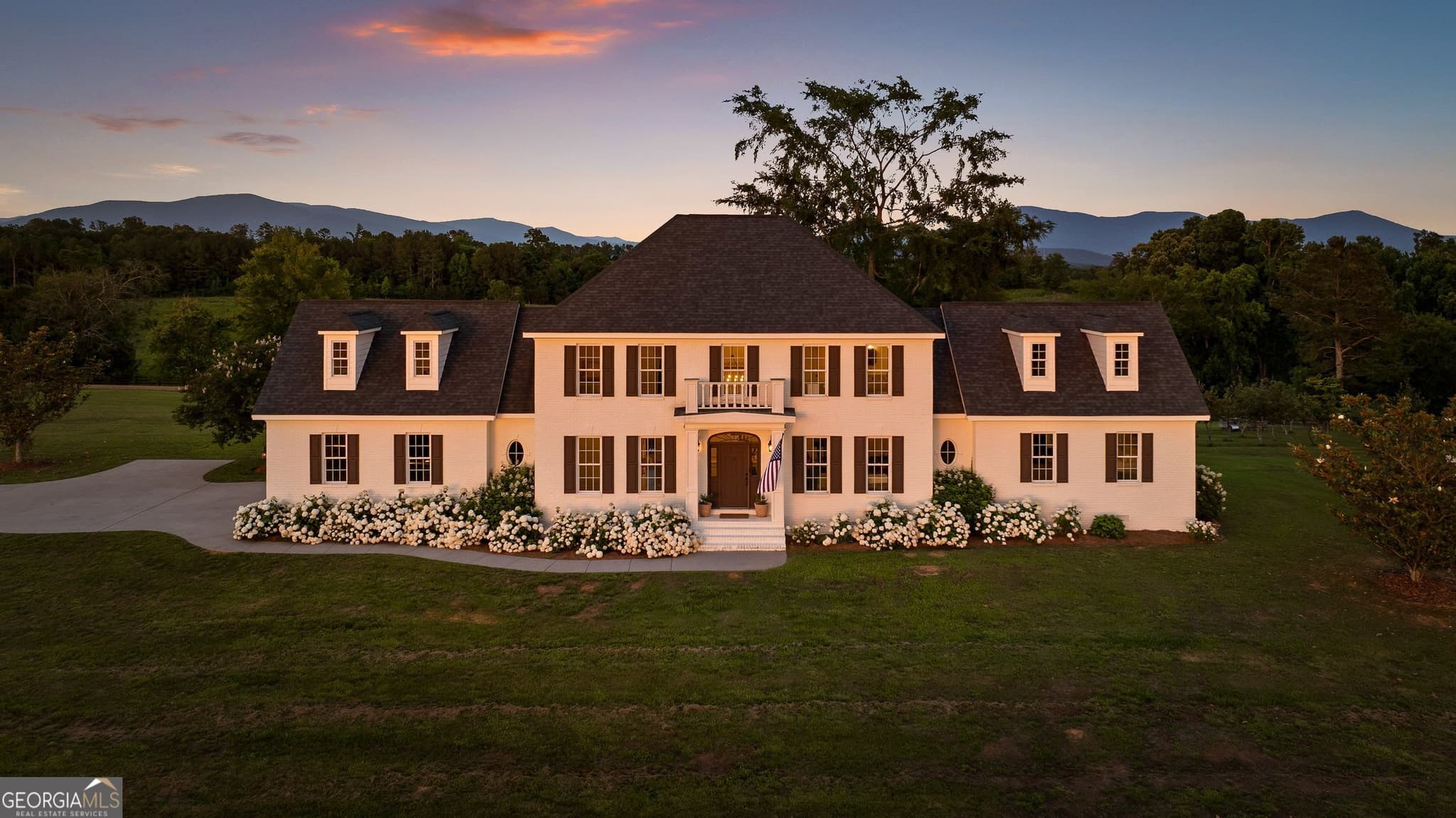 4 bedroom, 3.5 bathroom, 4,500 sq ft farm for sale at 3905 Highway 286, Chatsworth, GA 30705 — photo 1 of 85