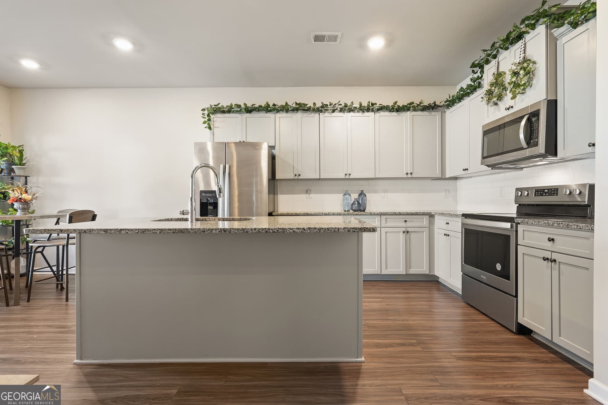 3 bedroom, 2.5 bathroom, 1,504 sq ft townhouse for sale at 7143 Chara Lane, Atlanta, GA 30331 — photo 10