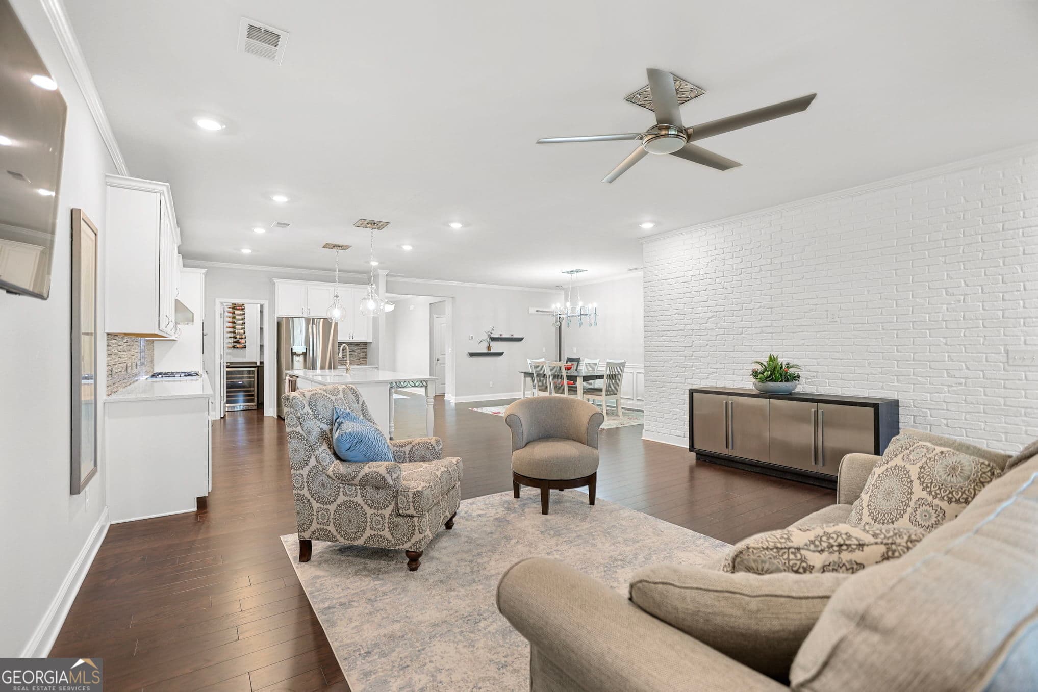 2 bedroom, 2 bathroom, 2,037 sq ft single family residence for sale at 160 Maple Leaf Road, Sharpsburg, GA 30277 — photo 3