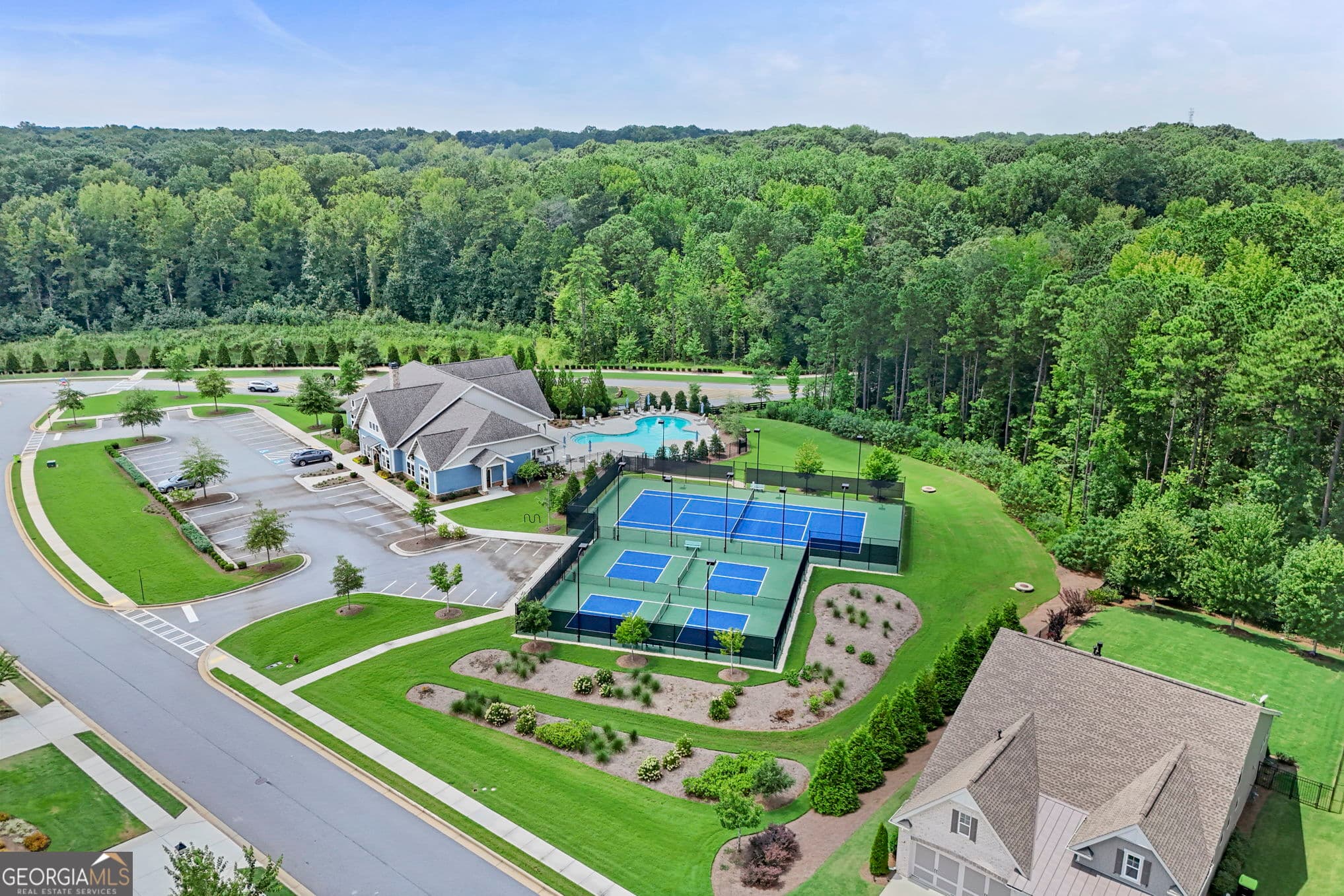 2 bedroom, 2 bathroom, 2,037 sq ft single family residence for sale at 160 Maple Leaf Road, Sharpsburg, GA 30277 — photo 5