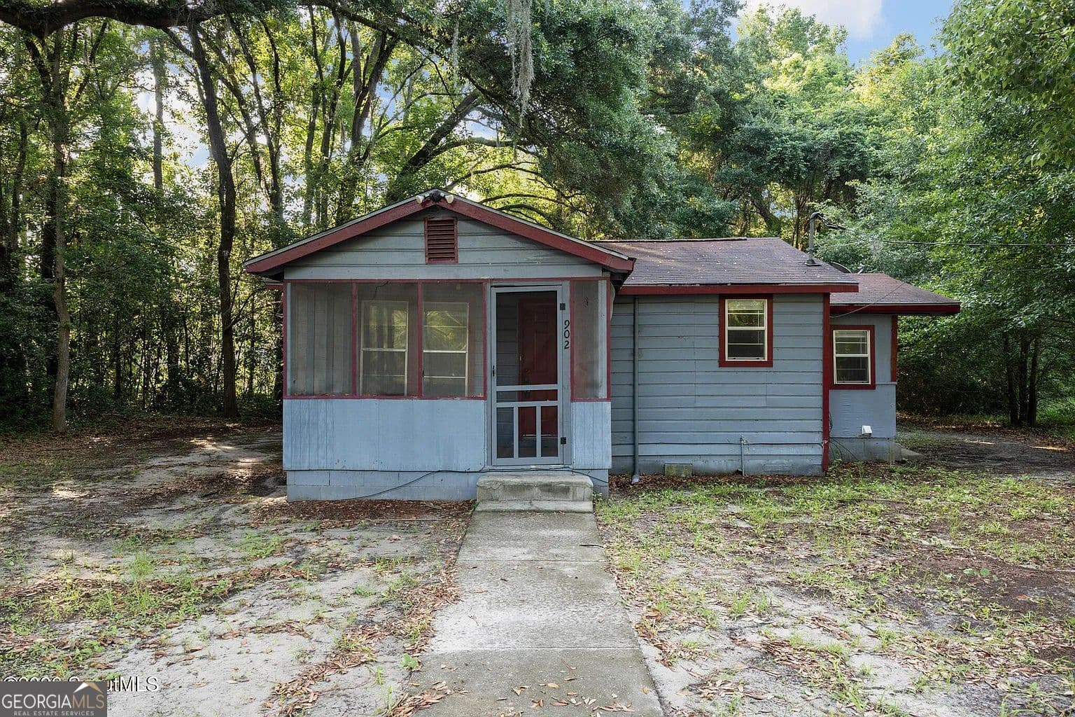 3 bedroom, 1.5 bathroom, 966 sq ft single family residence for sale at 902 Martin Luther King Jr Boulevard, Darien, GA 31305