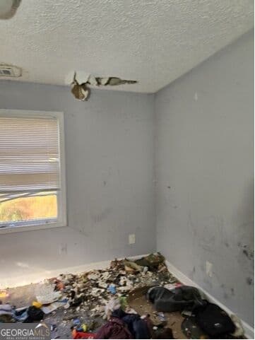 3 bedroom, 1 bathroom, 1,176 sq ft single family residence under contract at 50 Engineer Drive, Columbus, GA 31903 — photo 3