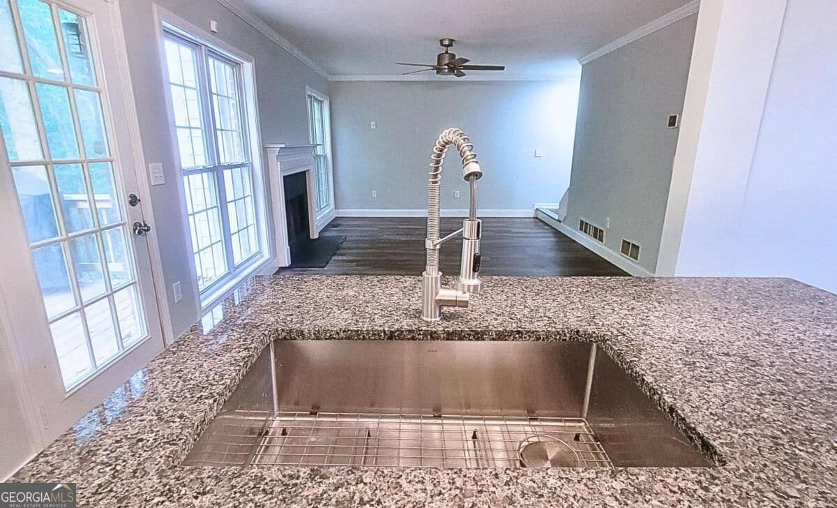 3 bedroom, 2.5 bathroom, 1,850 sq ft single family residence for sale at 113 East Surry Court, Athens, GA 30606 — photo 10