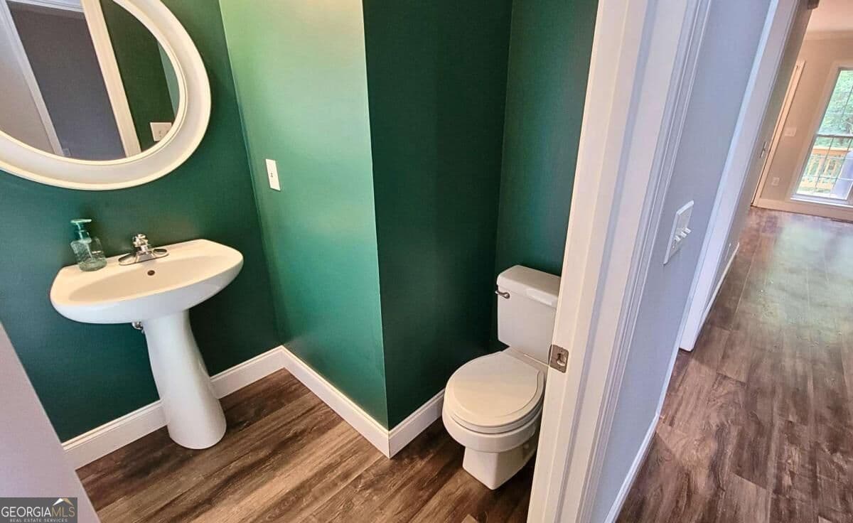 3 bedroom, 2.5 bathroom, 1,850 sq ft single family residence for sale at 113 East Surry Court, Athens, GA 30606 — photo 4