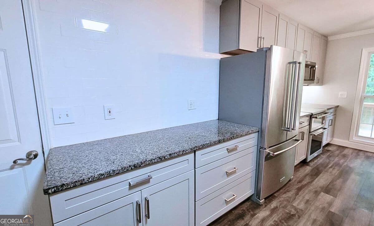 3 bedroom, 2.5 bathroom, 1,850 sq ft single family residence for sale at 113 East Surry Court, Athens, GA 30606 — photo 8