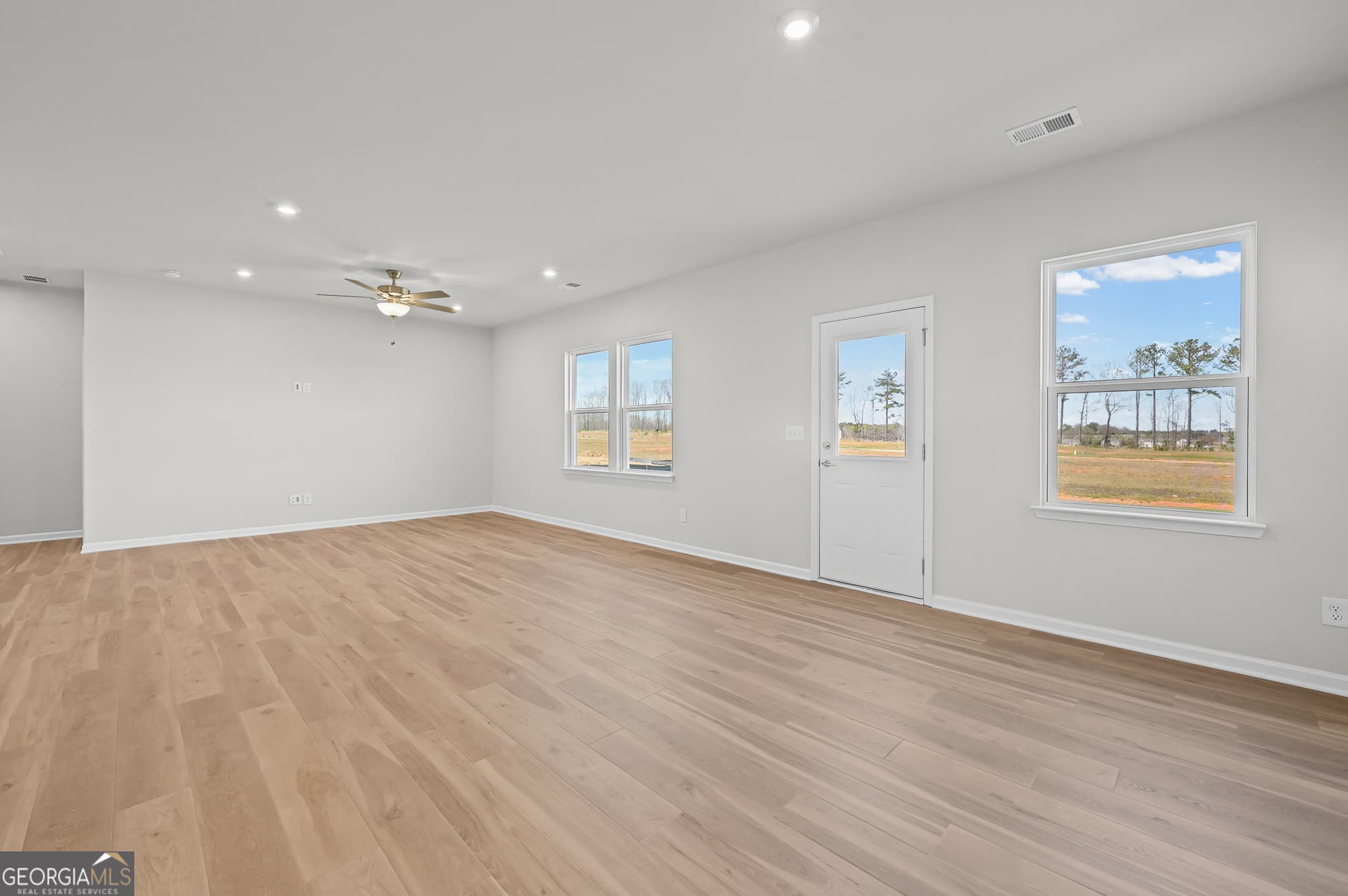 5 bedroom, 3 bathroom, 2,956 sq ft single family residence for sale at 600 Vidalia Park Way, Mcdonough, GA 30252 — photo 8