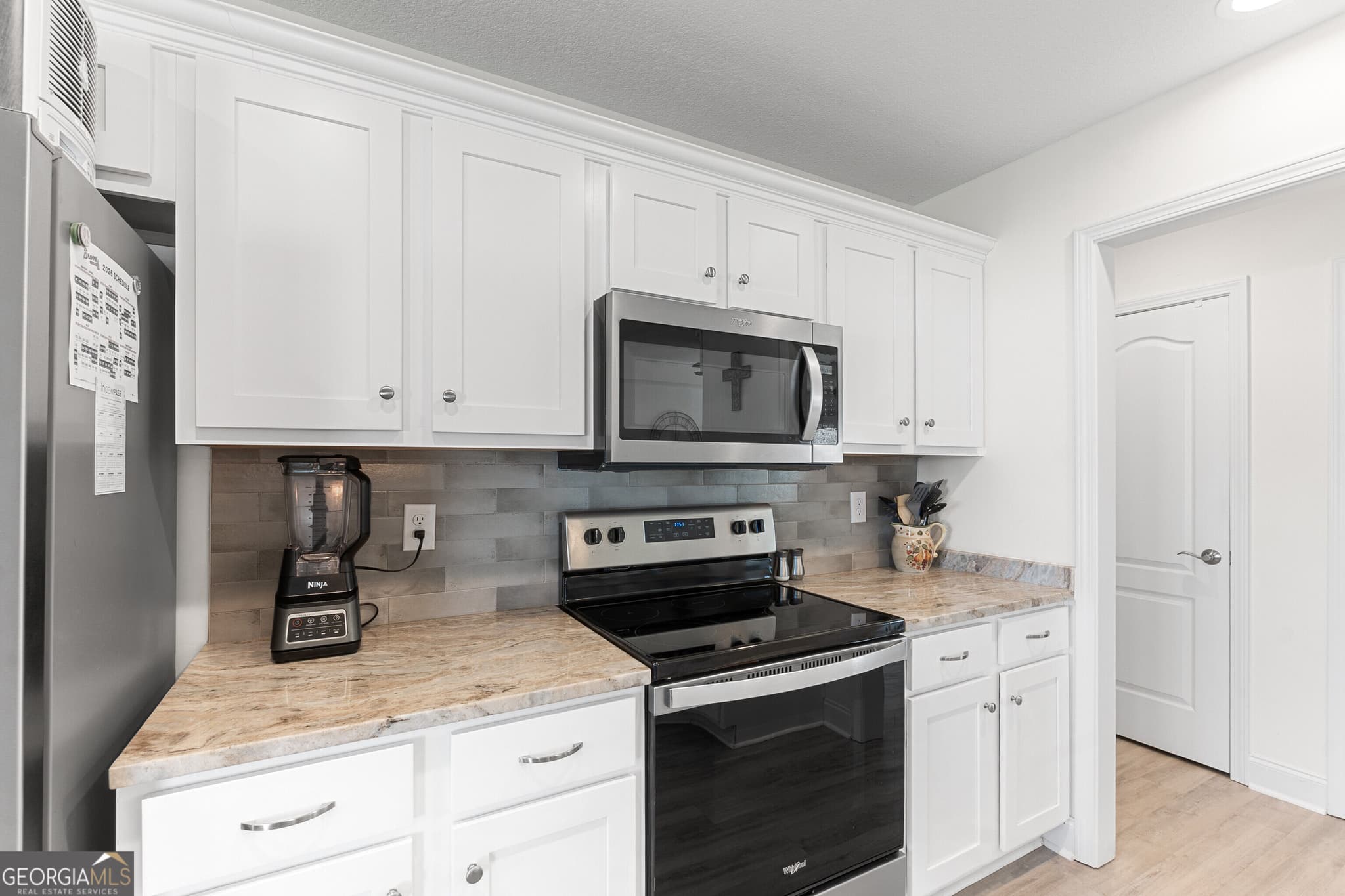 3 bedroom, 2 bathroom, 1,506 sq ft single family residence for sale at 425 Lamplight Drive, Byron, GA 31008 — photo 9