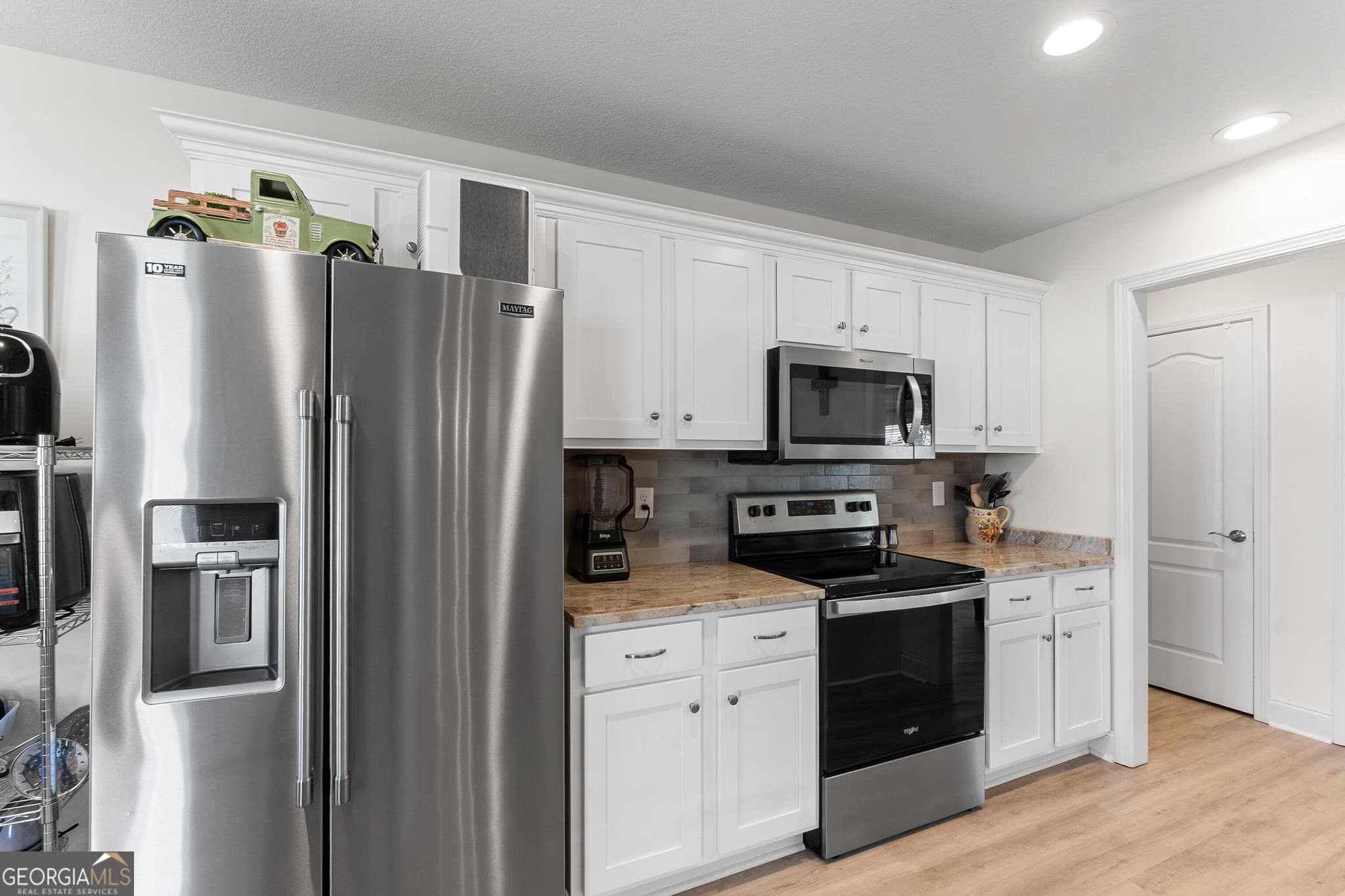 3 bedroom, 2 bathroom, 1,506 sq ft single family residence for sale at 425 Lamplight Drive, Byron, GA 31008 — photo 10