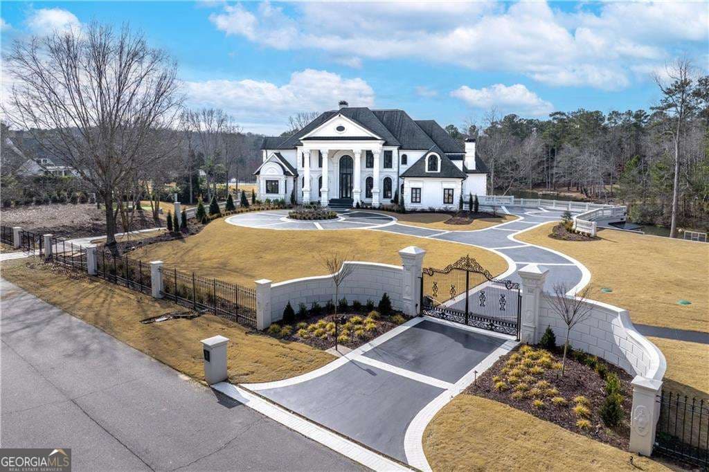 6 bedroom, 8 bathroom, 14,943 sq ft single family residence for sale at 10450 Belladrum, Alpharetta, GA 30022 — photo 2