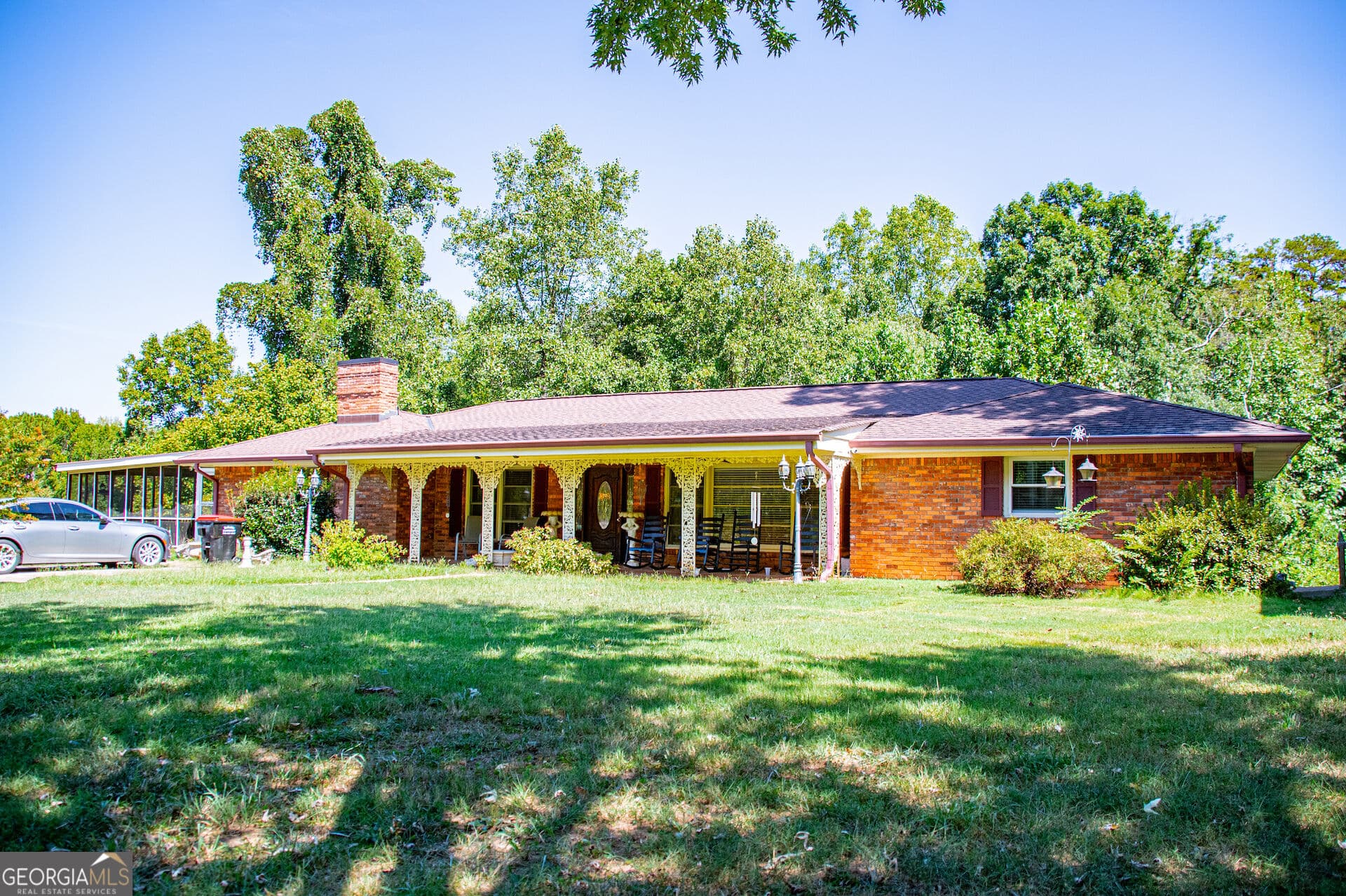 4 bedroom, 3 bathroom, 3,439 sq ft single family residence for sale at 140 Bobs Drive, Mableton, GA 30126 — photo 3
