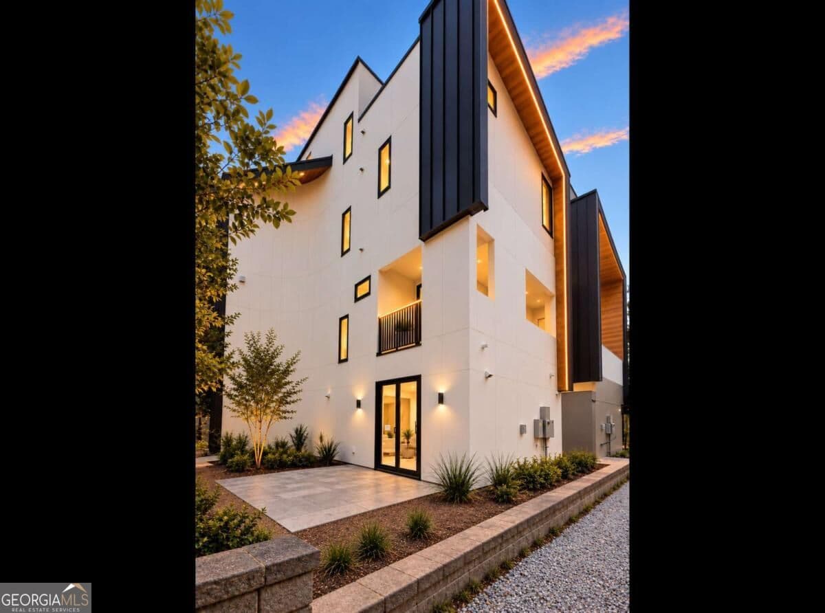 4 bedroom, 3.5 bathroom single family residence for sale at 341 Fortune Street, Atlanta, GA 30312 — photo 2