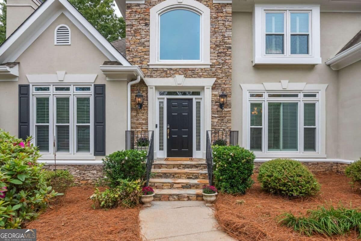 4 bedroom, 3.5 bathroom, 3,265 sq ft single family residence for sale at 365 Devereux Downs, Roswell, GA 30075 — photo 2