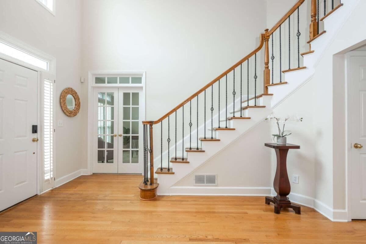 4 bedroom, 3.5 bathroom, 3,265 sq ft single family residence for sale at 365 Devereux Downs, Roswell, GA 30075 — photo 4