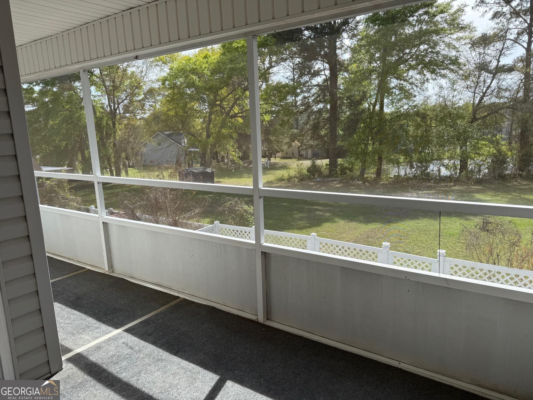 2 bedroom, 2.5 bathroom, 1,596 sq ft townhouse for sale at 109 Courtyard Drive, Thomasville, GA 31757 — photo 7