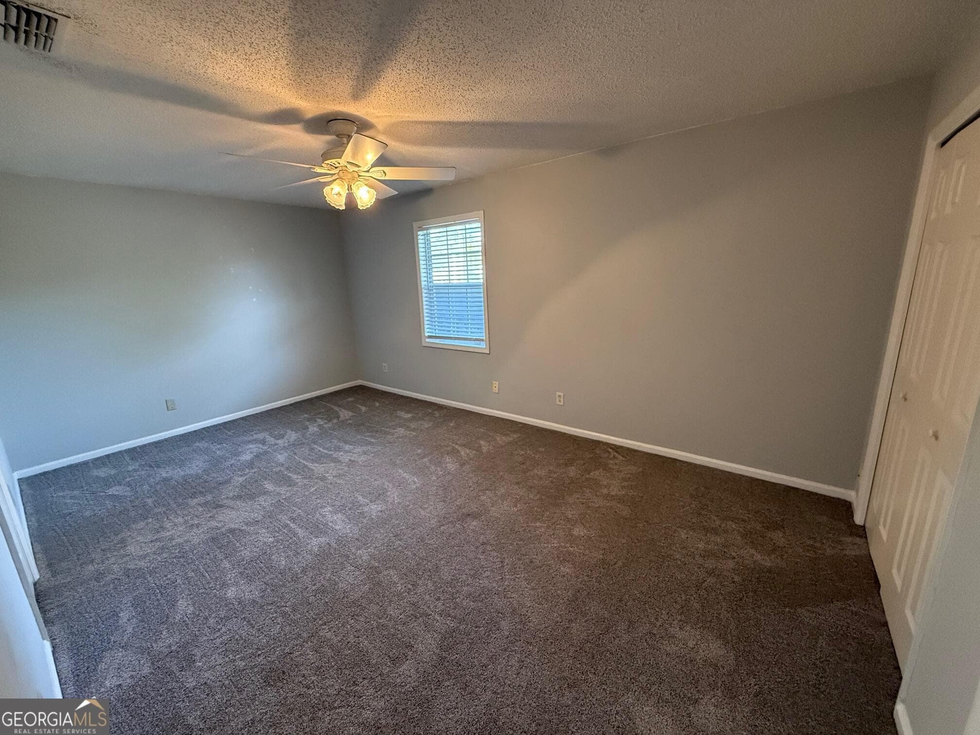 2 bedroom, 2.5 bathroom, 1,596 sq ft townhouse for sale at 109 Courtyard Drive, Thomasville, GA 31757 — photo 9