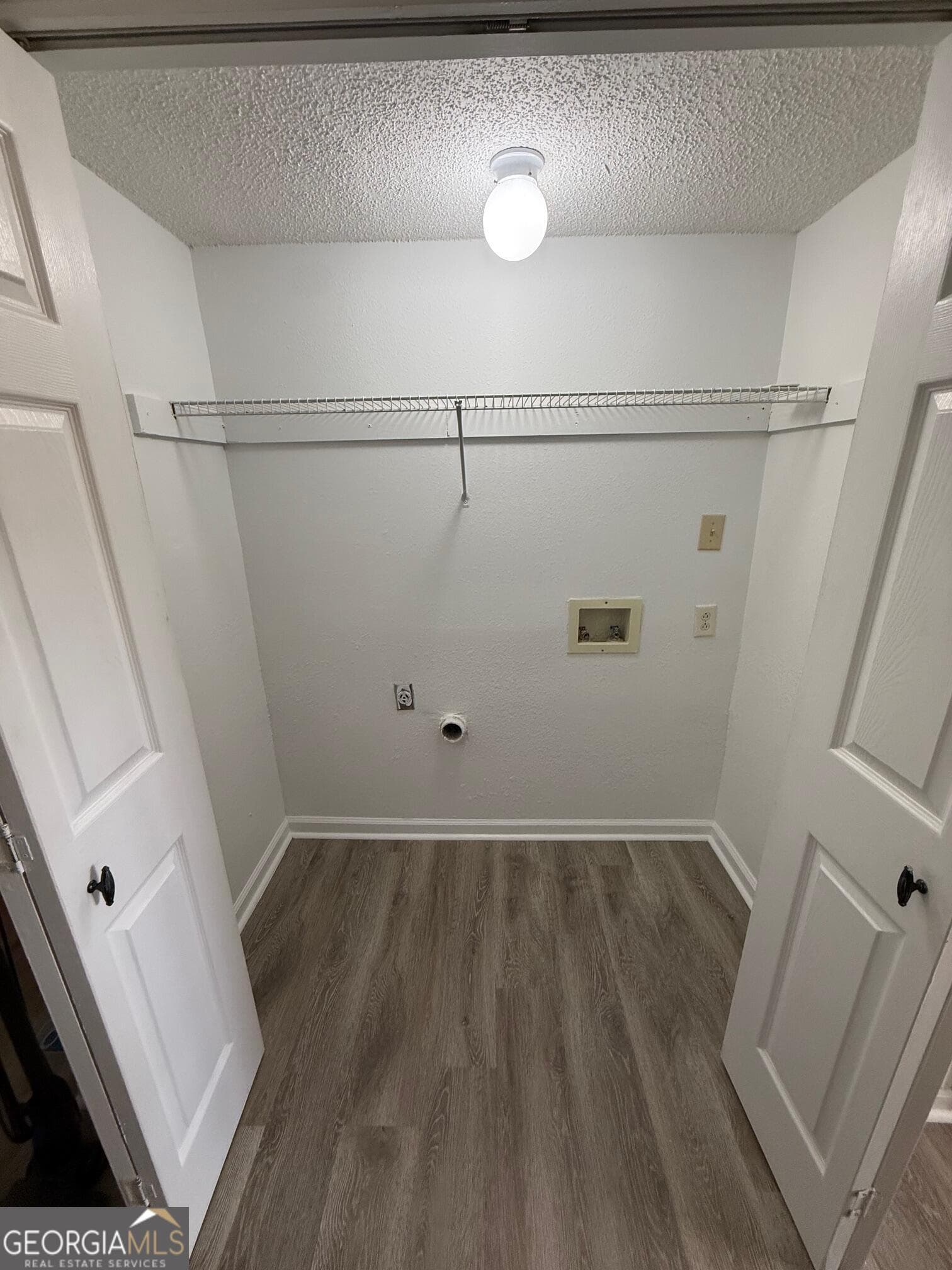 2 bedroom, 2.5 bathroom, 1,596 sq ft townhouse for sale at 109 Courtyard Drive, Thomasville, GA 31757 — photo 10
