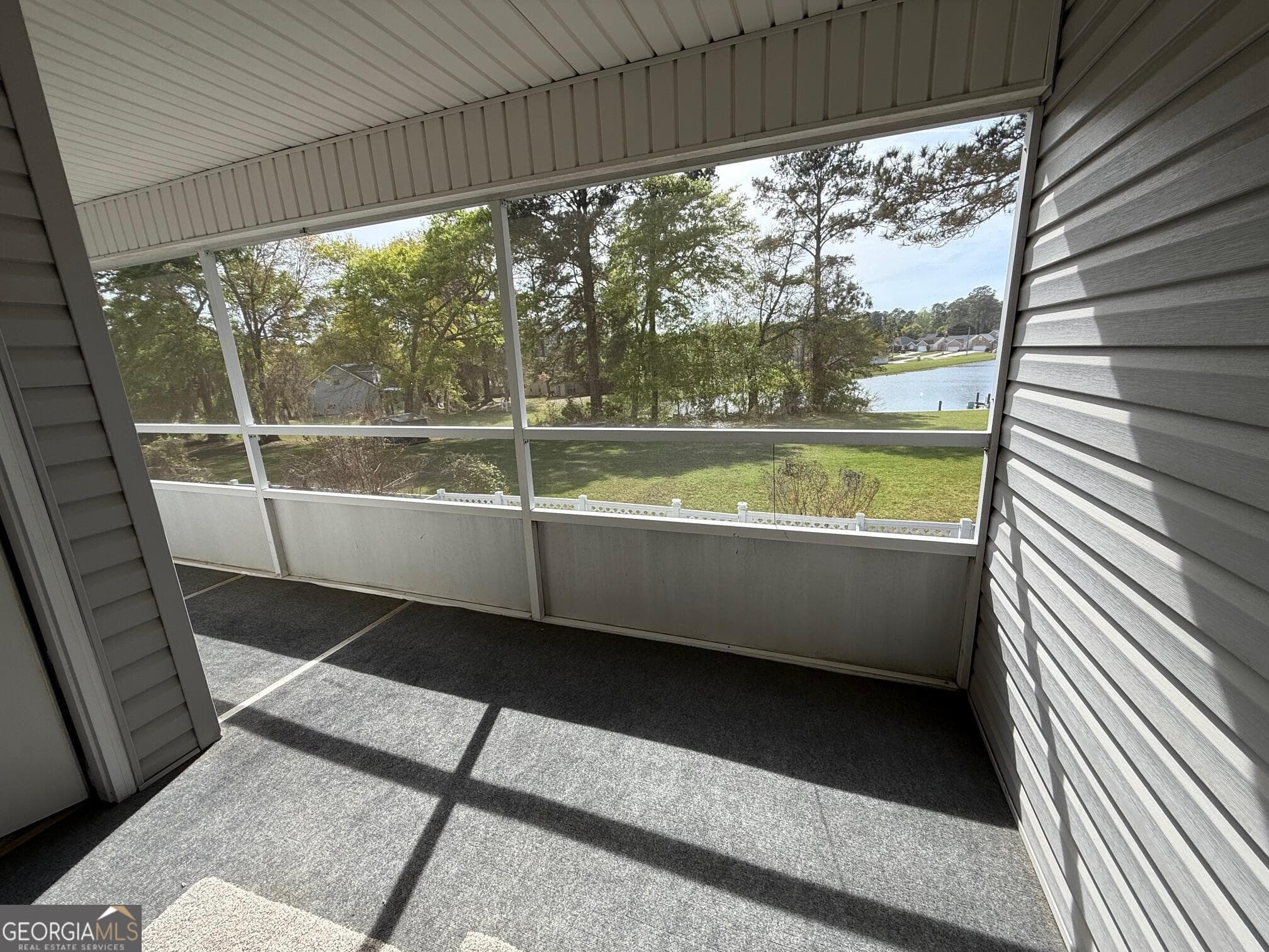 2 bedroom, 2.5 bathroom, 1,596 sq ft townhouse for sale at 109 Courtyard Drive, Thomasville, GA 31757 — photo 8
