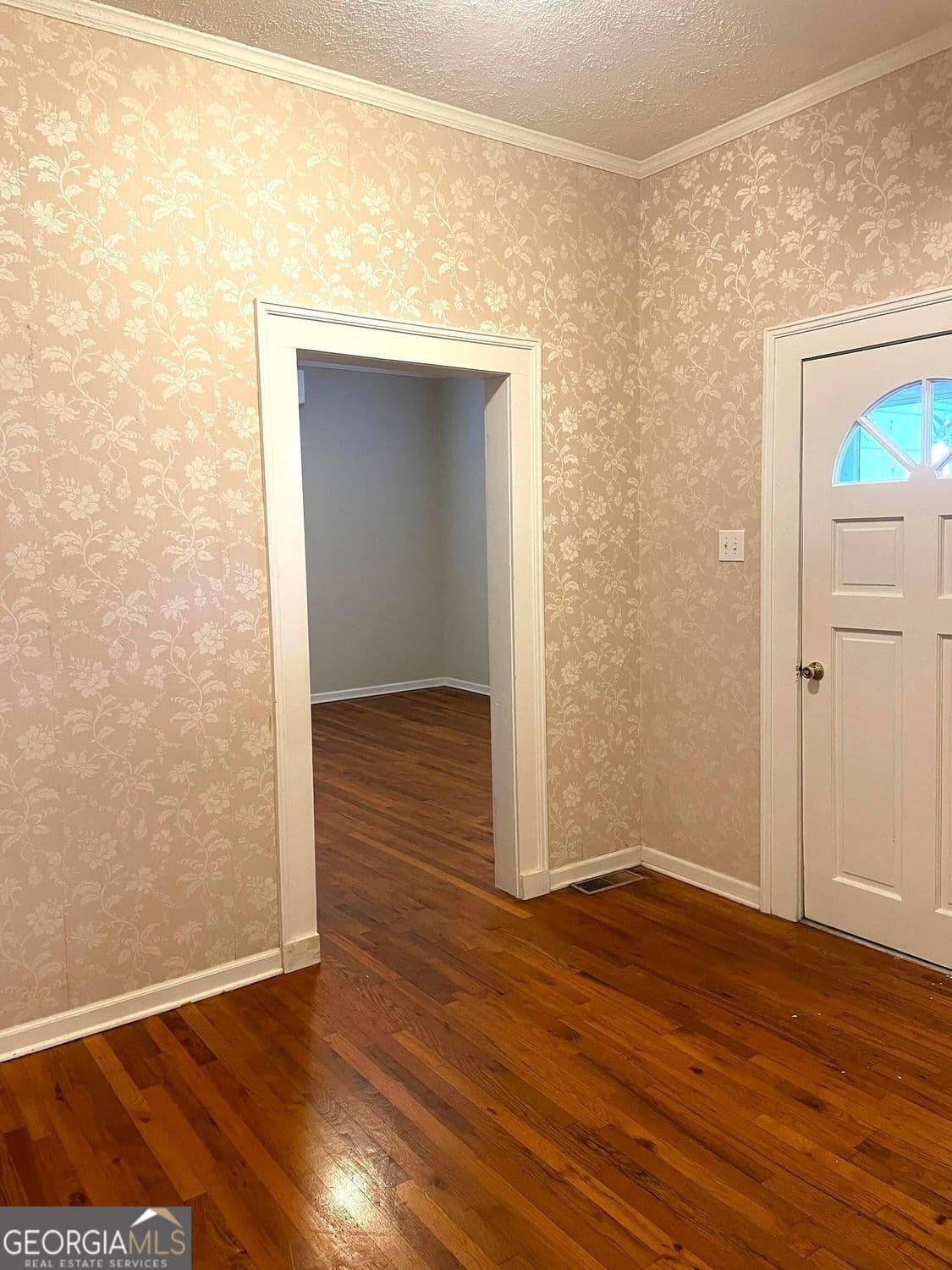 3 bedroom, 3 bathroom, 2,511 sq ft single family residence for sale at 379 West Avenue, Jackson, GA 30233 — photo 7