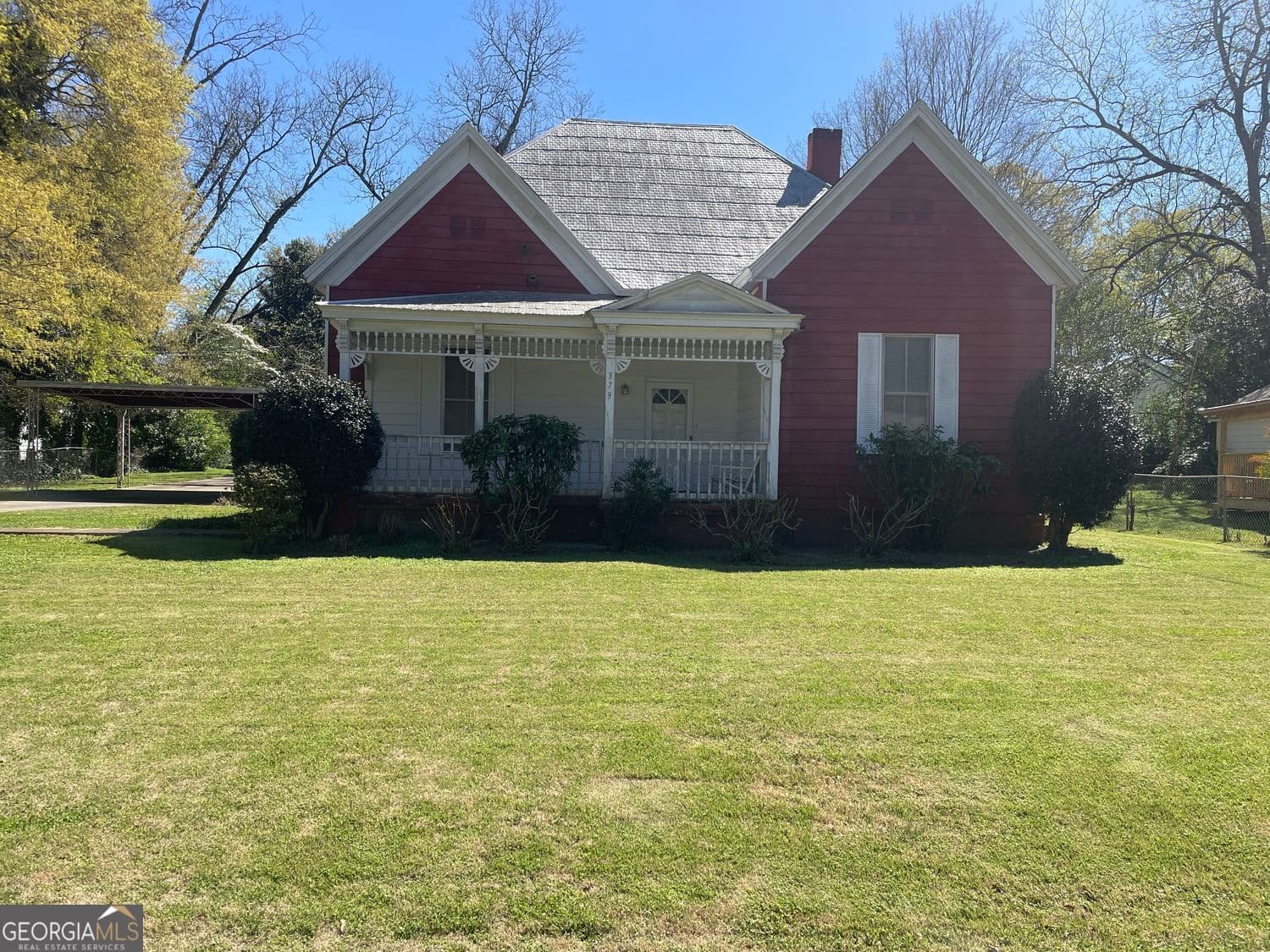 3 bedroom, 3 bathroom, 2,511 sq ft single family residence for sale at 379 West Avenue, Jackson, GA 30233 — photo 1 of 55