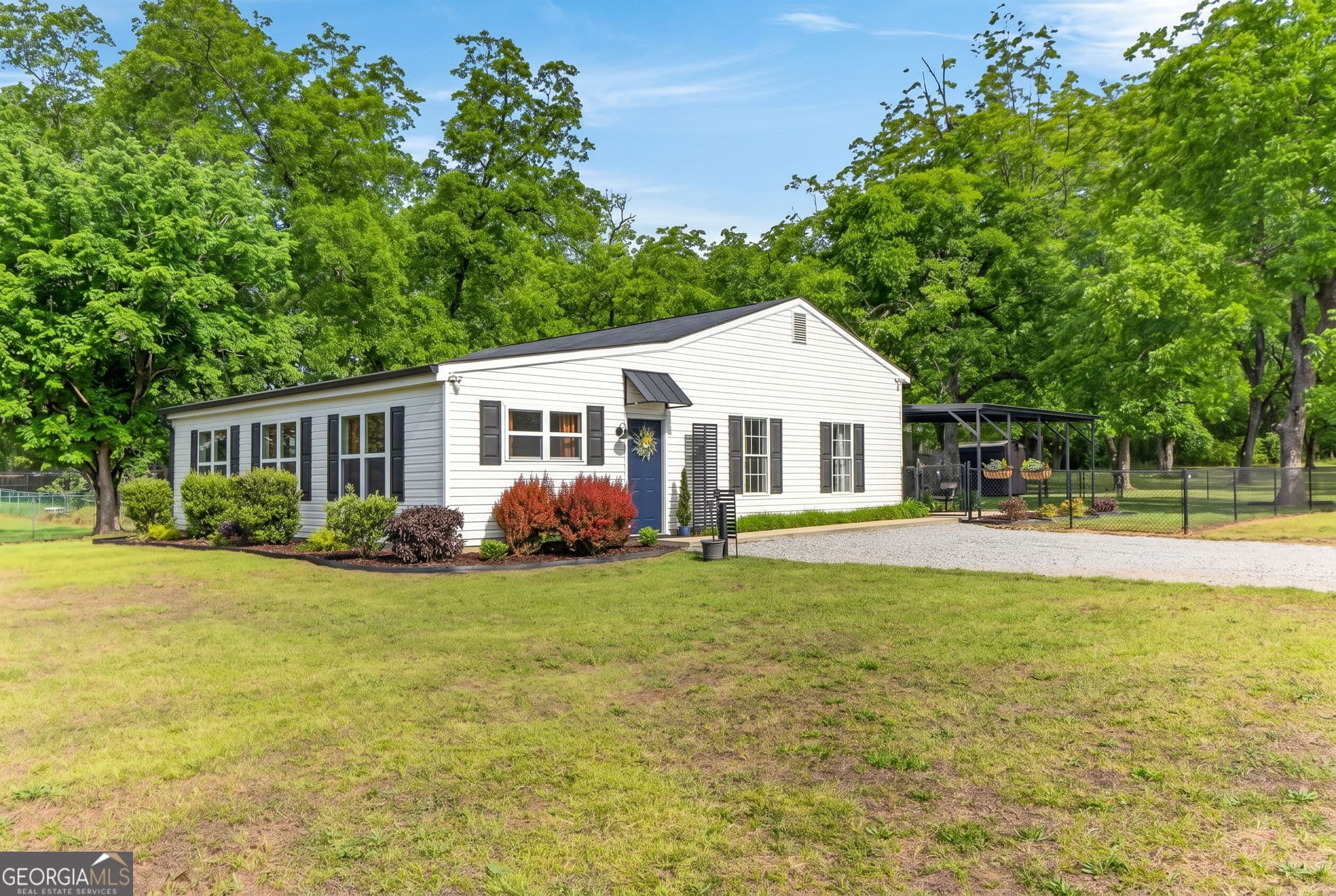 2 bedroom, 1 bathroom, 1,440 sq ft single family residence sold at 149 Woodall Lane, Barnesville, GA 30204