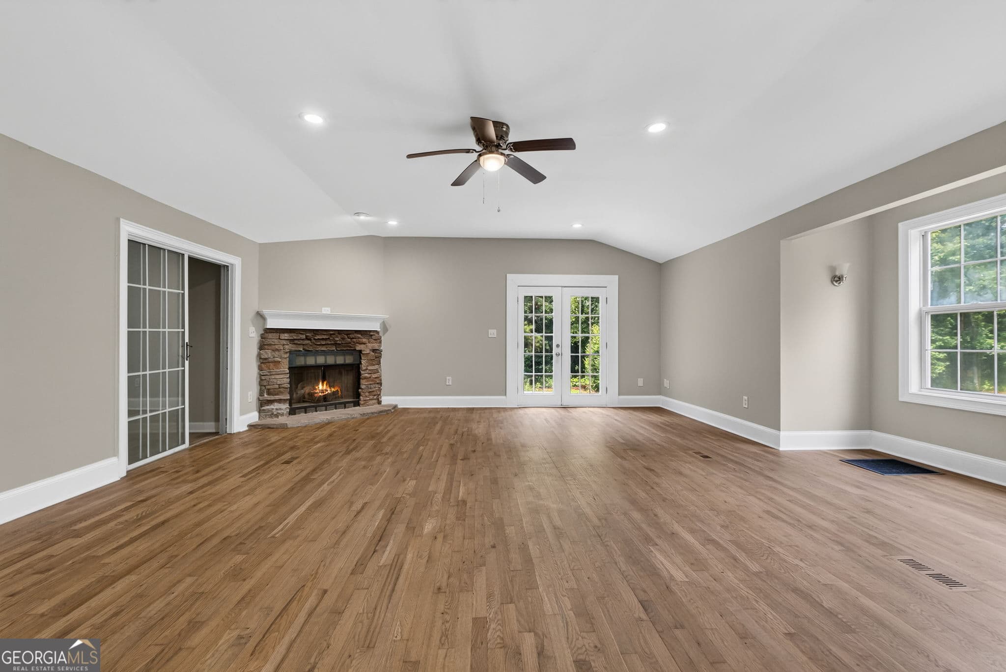 3 bedroom, 3 bathroom, 2,336 sq ft single family residence for sale at 1050 Morgan Dairy Road, Milner, GA 30257 — photo 8