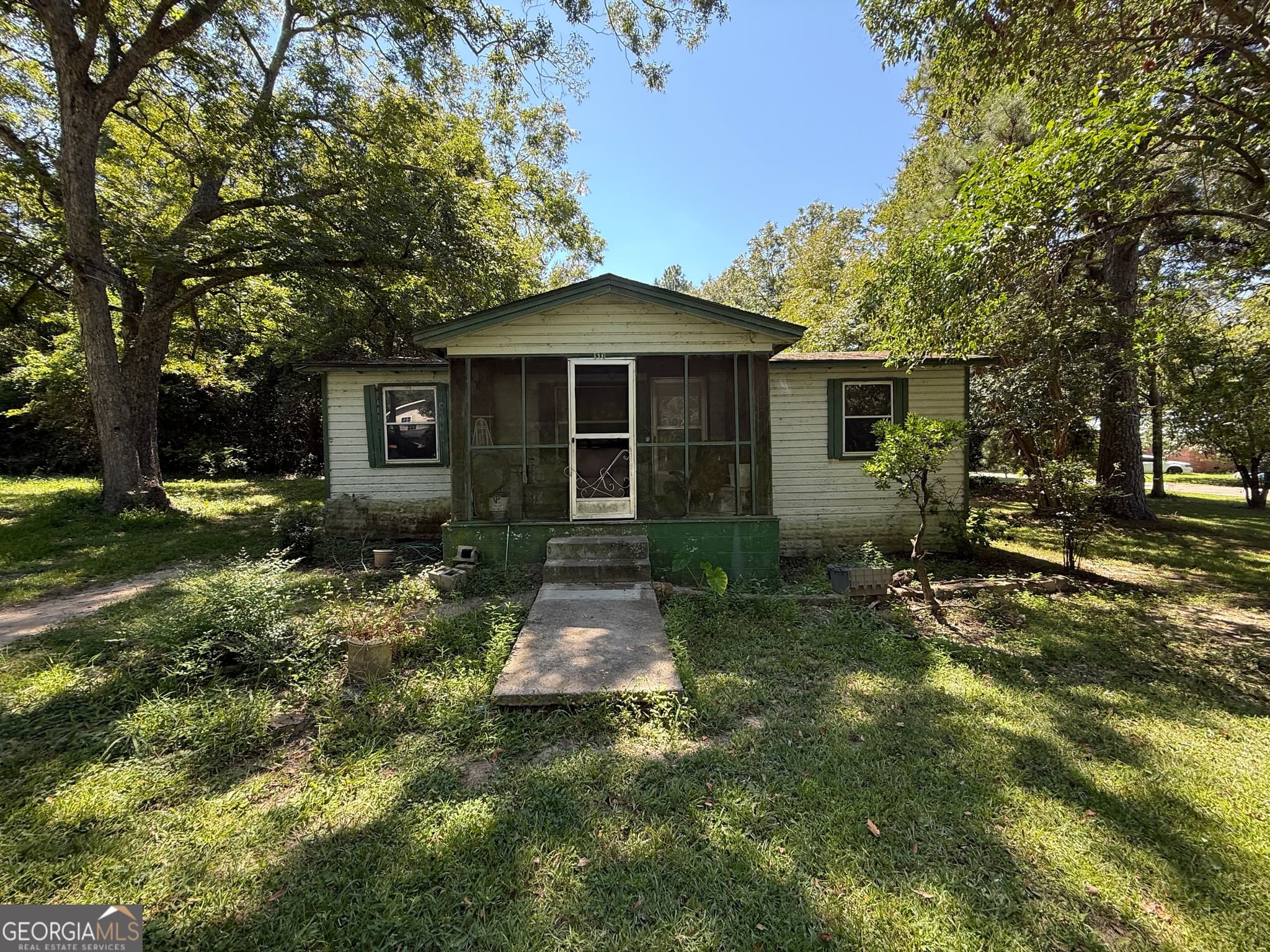 3 bedroom, 1 bathroom, 814 sq ft single family residence sold at 416 Abram Street, Sylvania, GA 30467